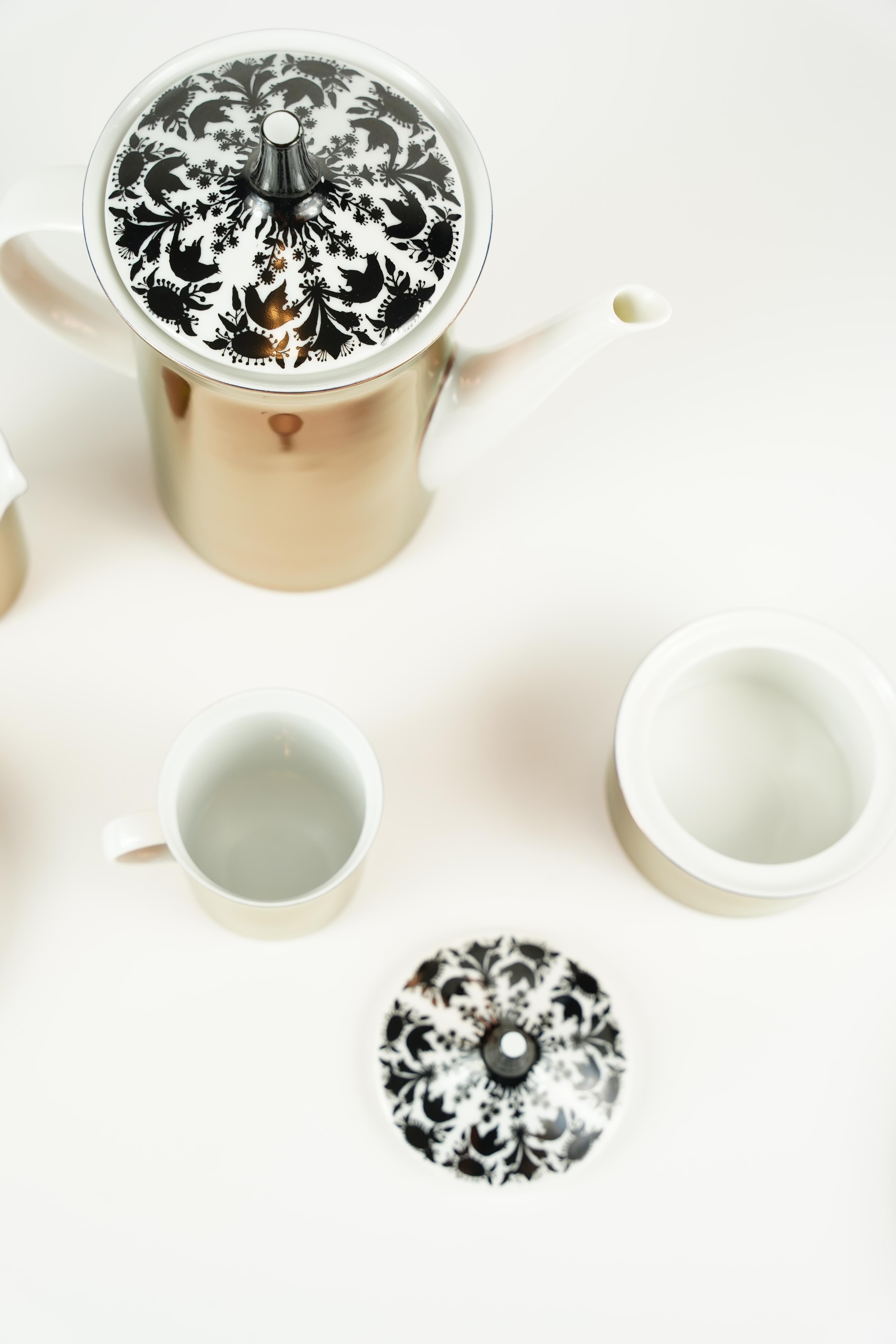 Kaffee-Dessert-Service Bjørn Wiinblad by Rosenthal Hilton , 1980 im Zustand „Gut“ im Angebot in Bronx, NY