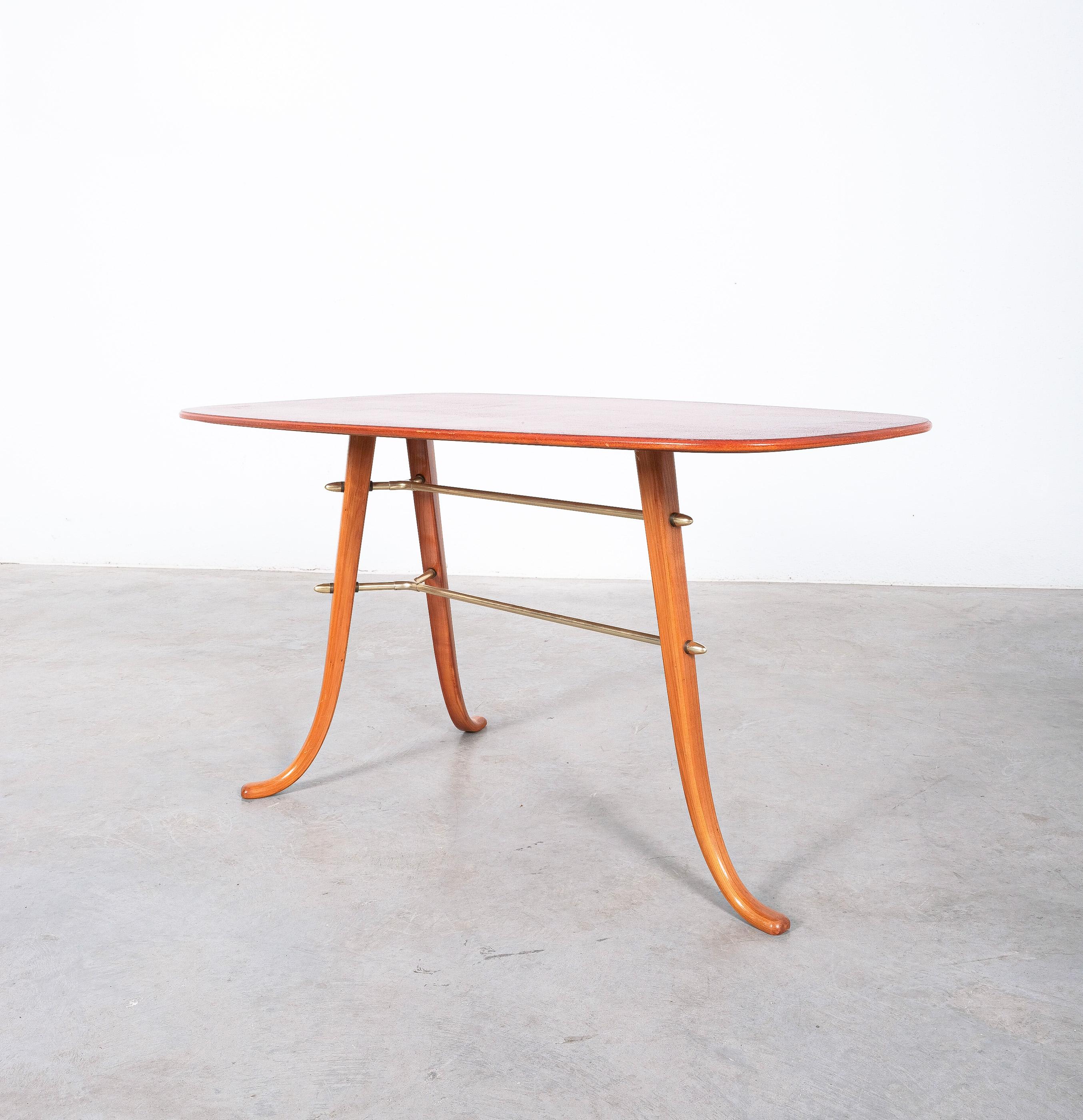 Coffee or Side Boomerang Table Style Gio Ponti Wood, Italy, circa 1955 For Sale 2