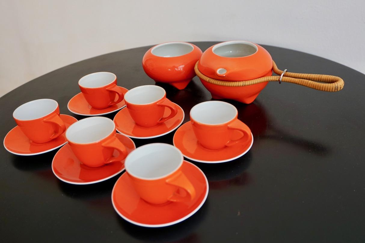 Coffee Set by János Török for Zsolnay Porcelain Manufactory, 1960s For Sale 3