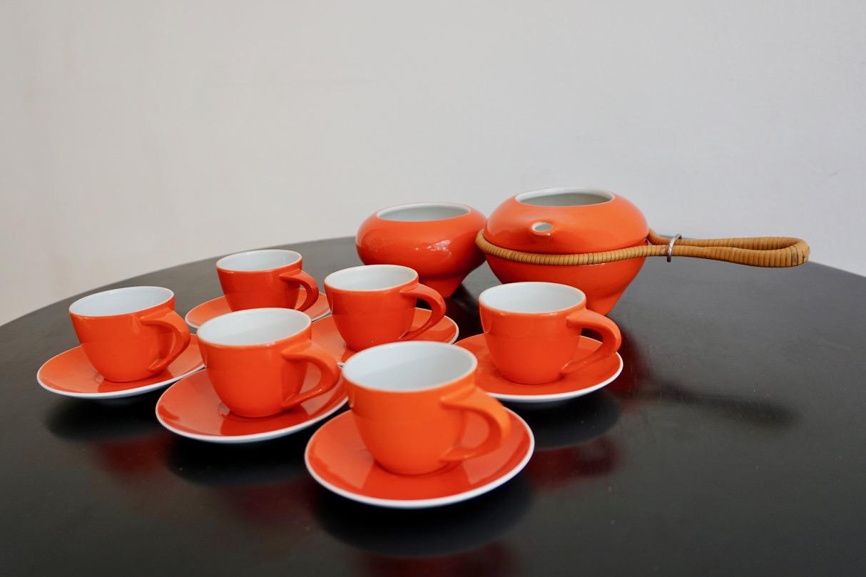 Coffee Set by János Török for Zsolnay Porcelain Manufactory, 1960s For Sale 5