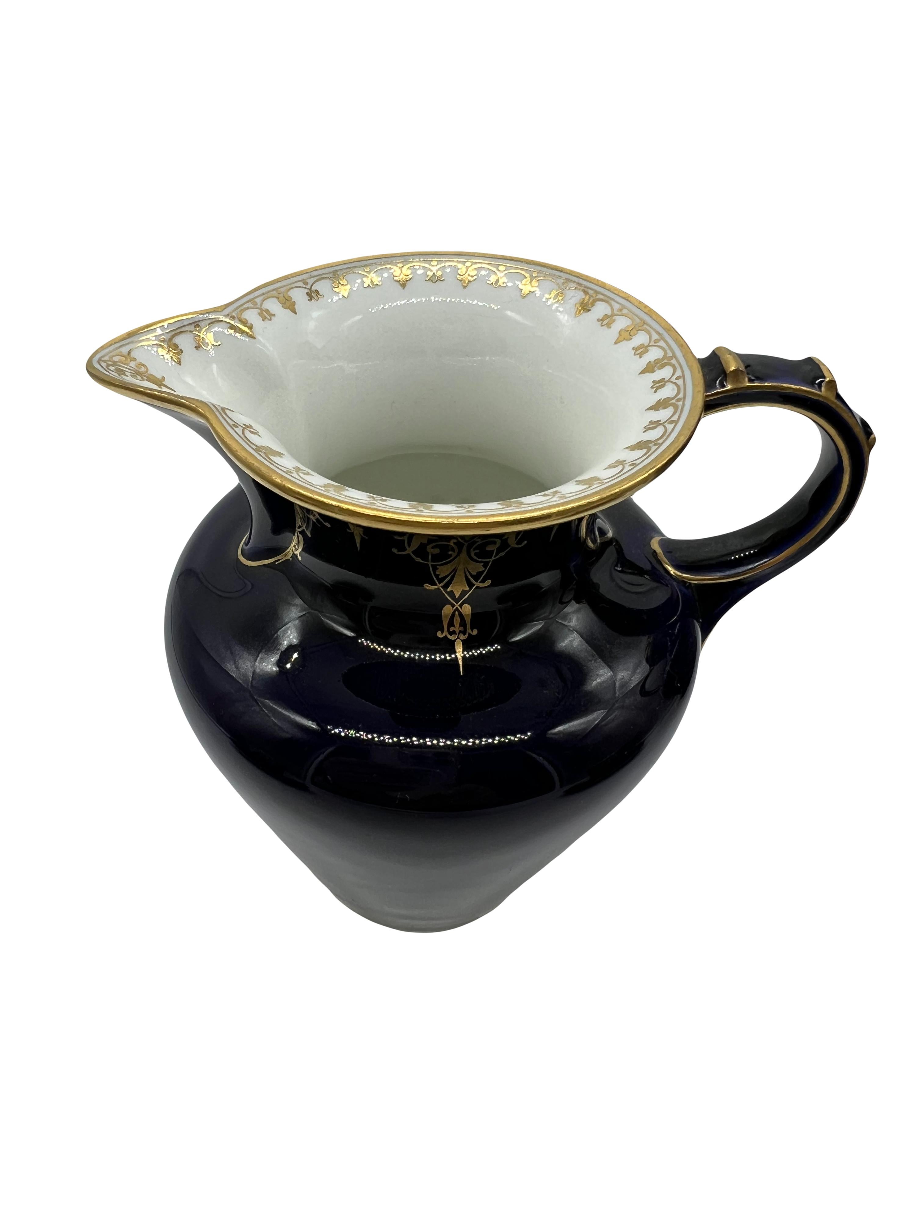 Porcelain Coffee set in porcelain 19th century - Sèvres Manufacture - signed SEVRES