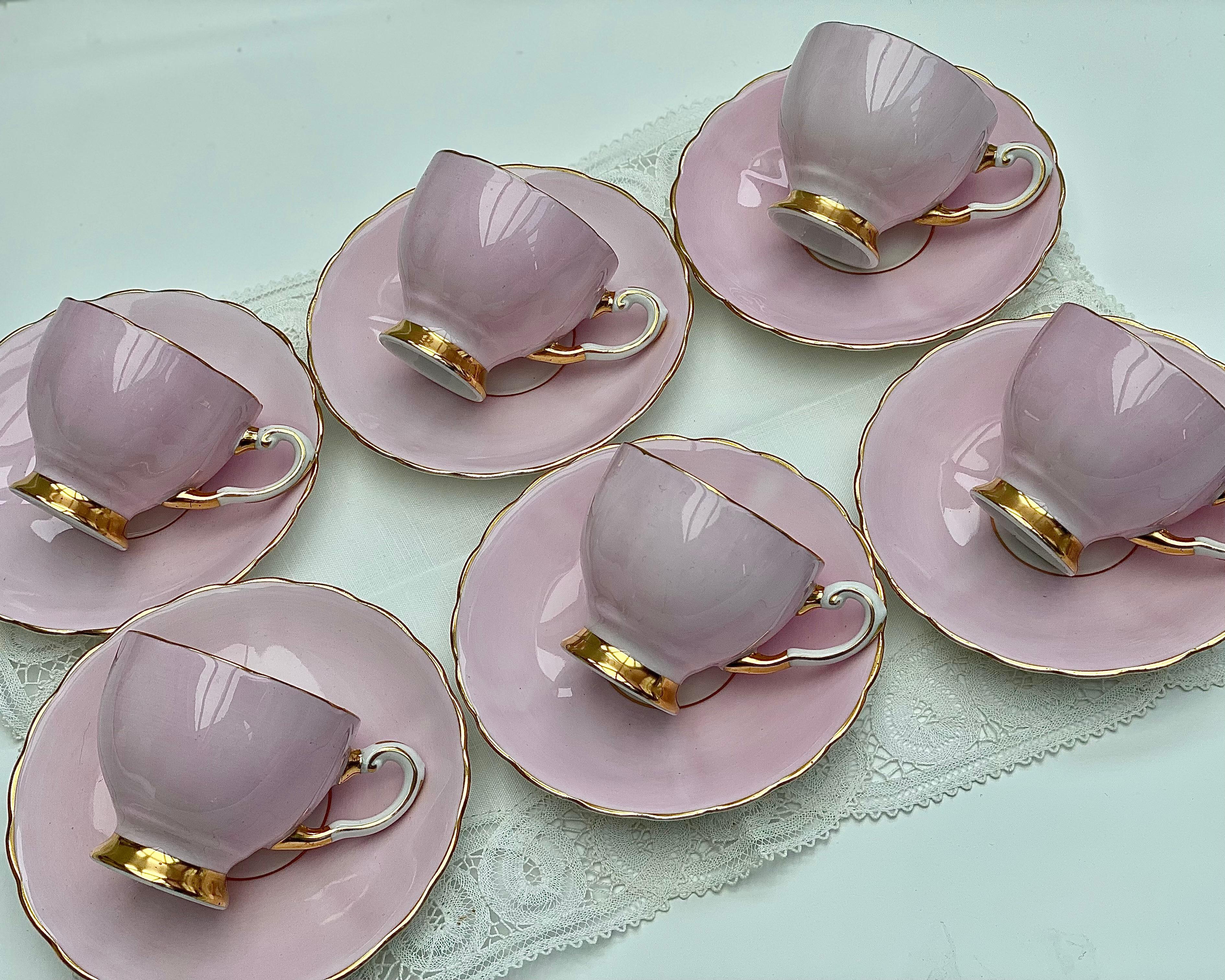 Britannique Service à café toscan Angleterre Bone China vintage plaqué or émail rose pâle, années 1960 en vente