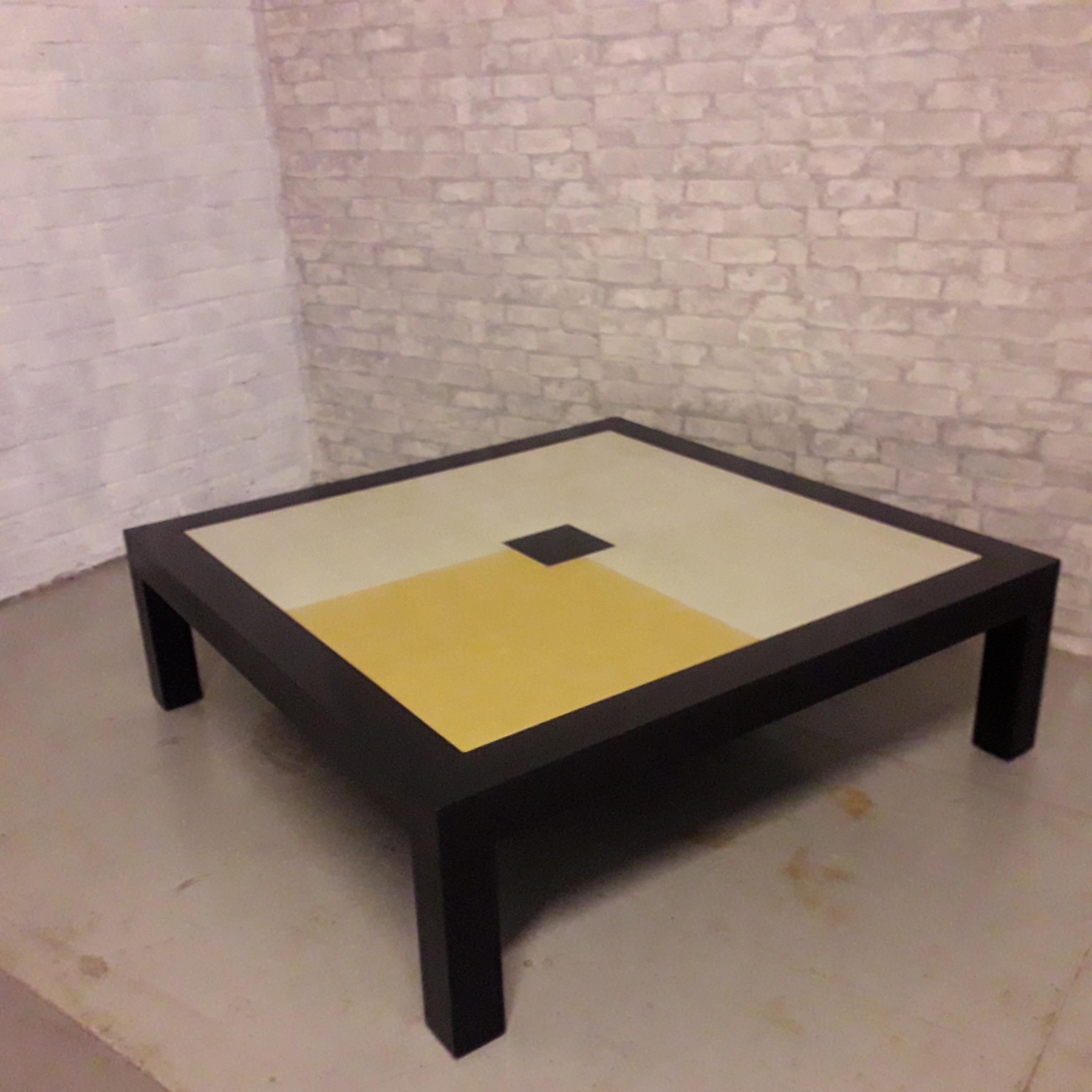 Coffee Table 12 - 22 Carat Gold Leaf Top  In Good Condition For Sale In Cranbrook, Kent
