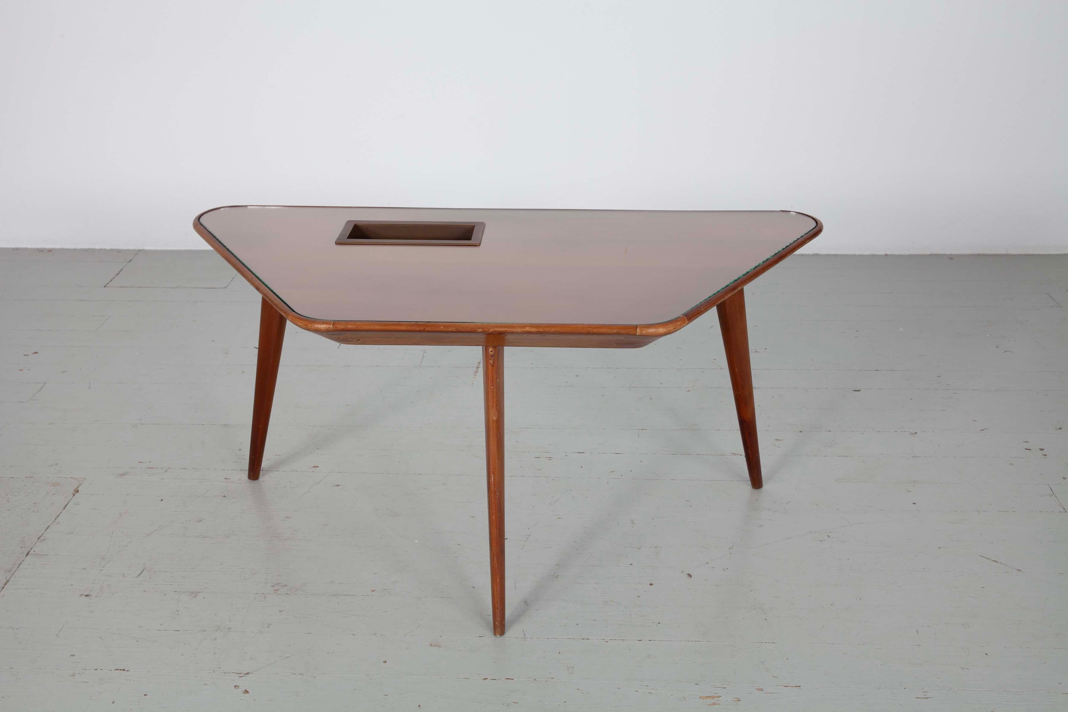 Tavolino da caffè, anni '50, attribuito a Gio Ponti in vendita 5