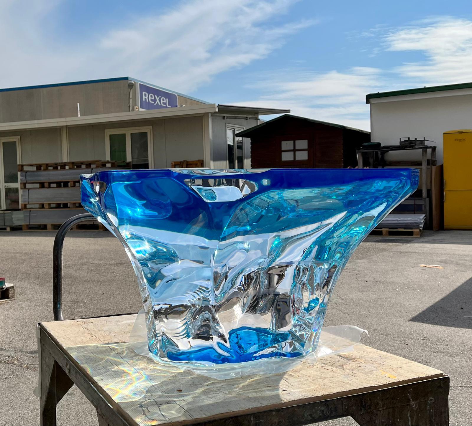 Plexiglas Table basse Agua Azul Modèle de Marco Pettinari pour Superego Editions, Italie en vente