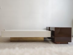 Table basse et 2 tabourets en bois laqué, Italie, années 70