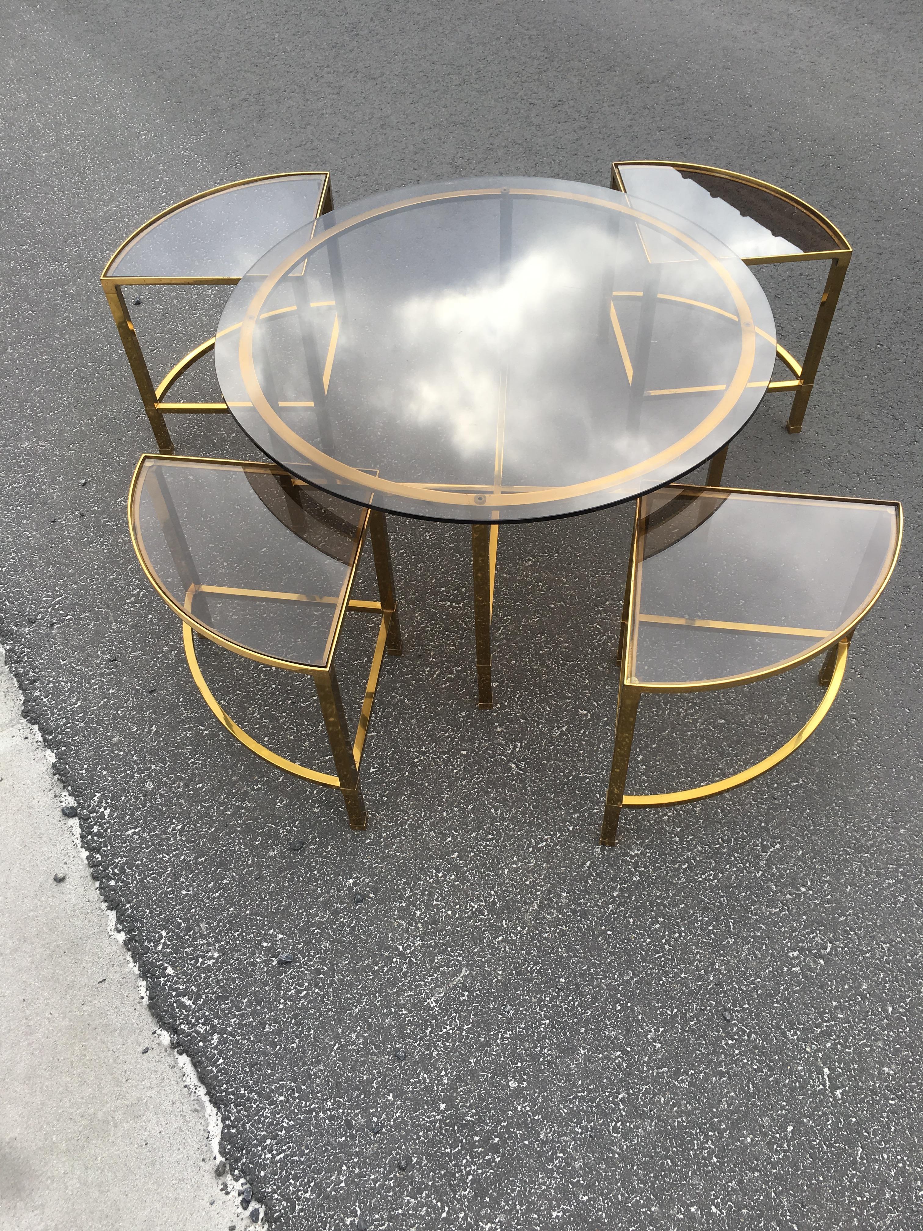 Mid-Century Modern Coffee table and  4 extra shelves in brass and glass smoked Maison Baguès style For Sale