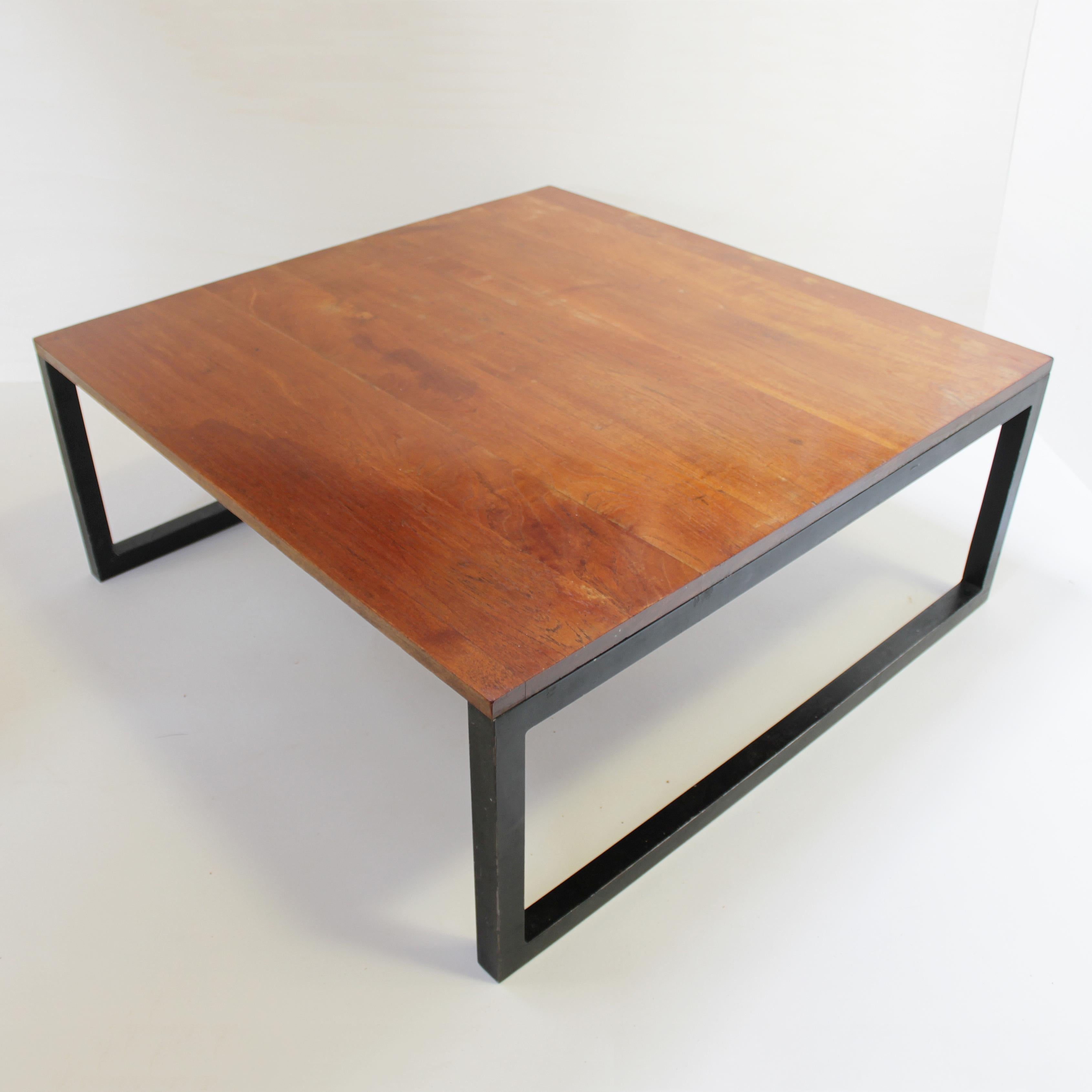 Offered a rare set, a coffee table and two armchairs. Designed by the radical designer and Dutch architect Wim den Boon. Custom made.
- Coffee table, teak and steel. Dimensions: height 17.3 in. (44 cm), width 43.3 in. (110 cm), depth 43.3 in. (110