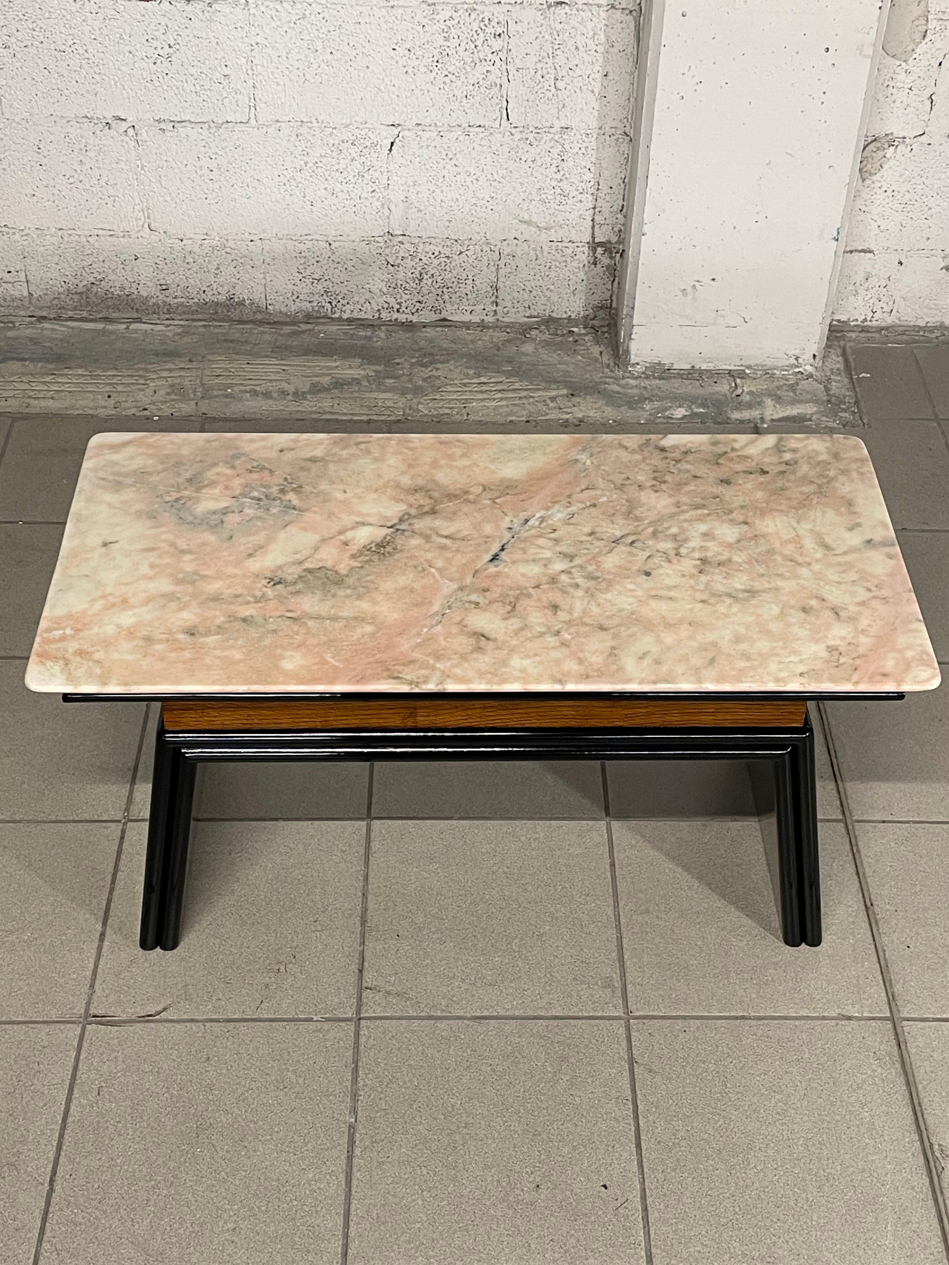 1940s-50s coffee table in the style of Osvaldo Borsani For Sale 1