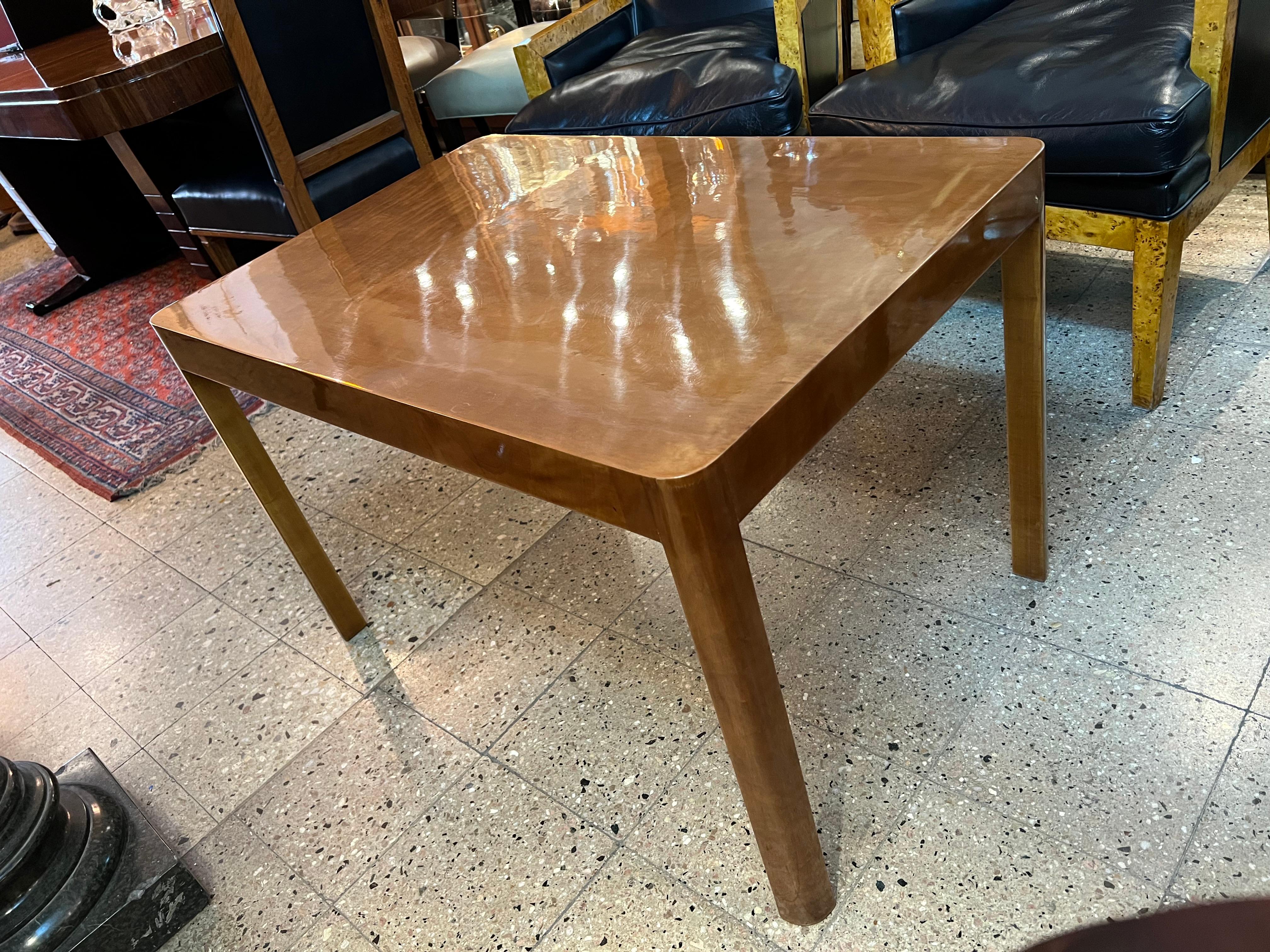 Coffee Table Art Deco, 1920, in Wood For Sale 2