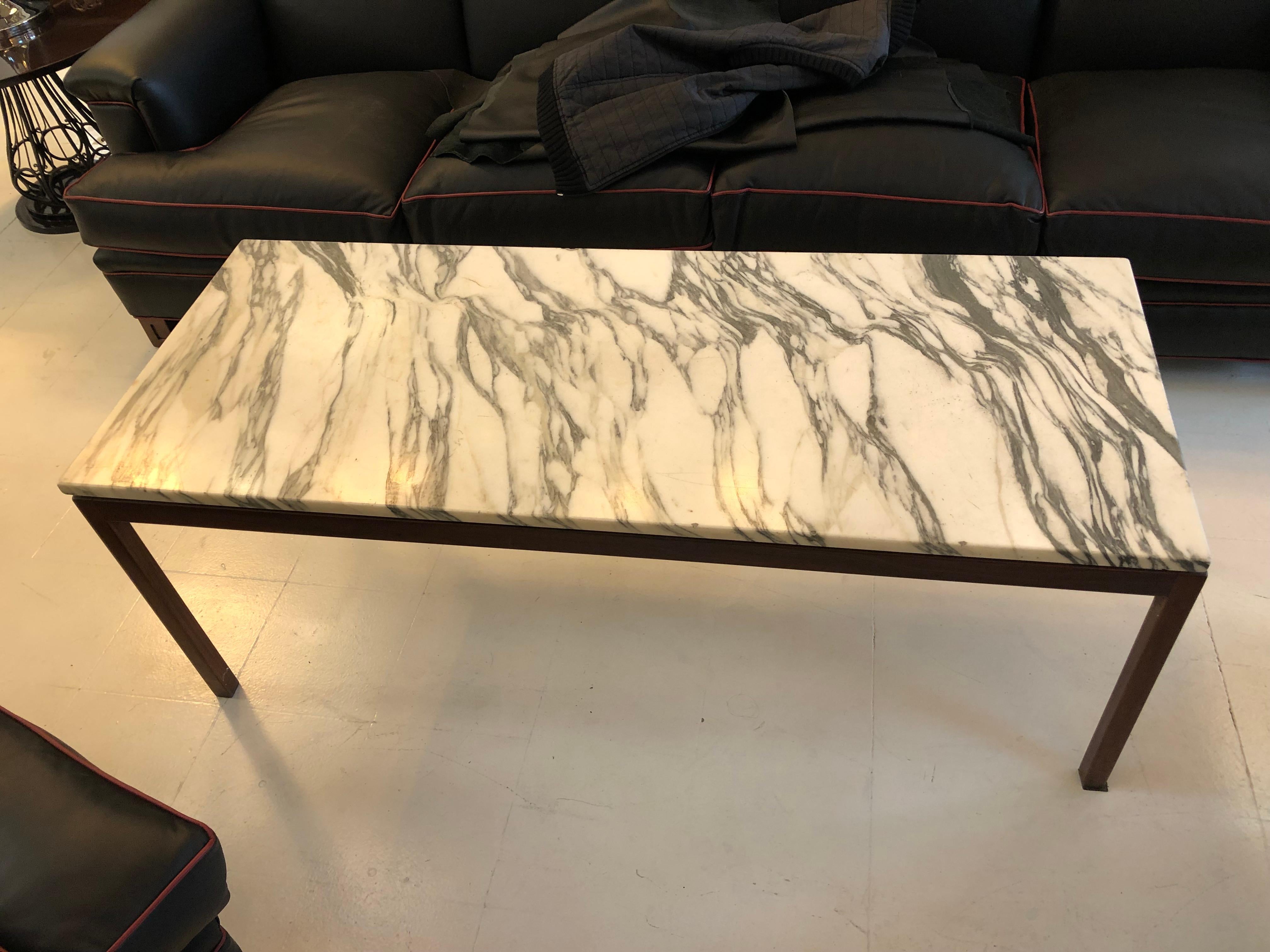 Mid-Century Modern Coffee Table Art Deco, 1950, Materials: Wood and Marble, Sign: 1267 For Sale
