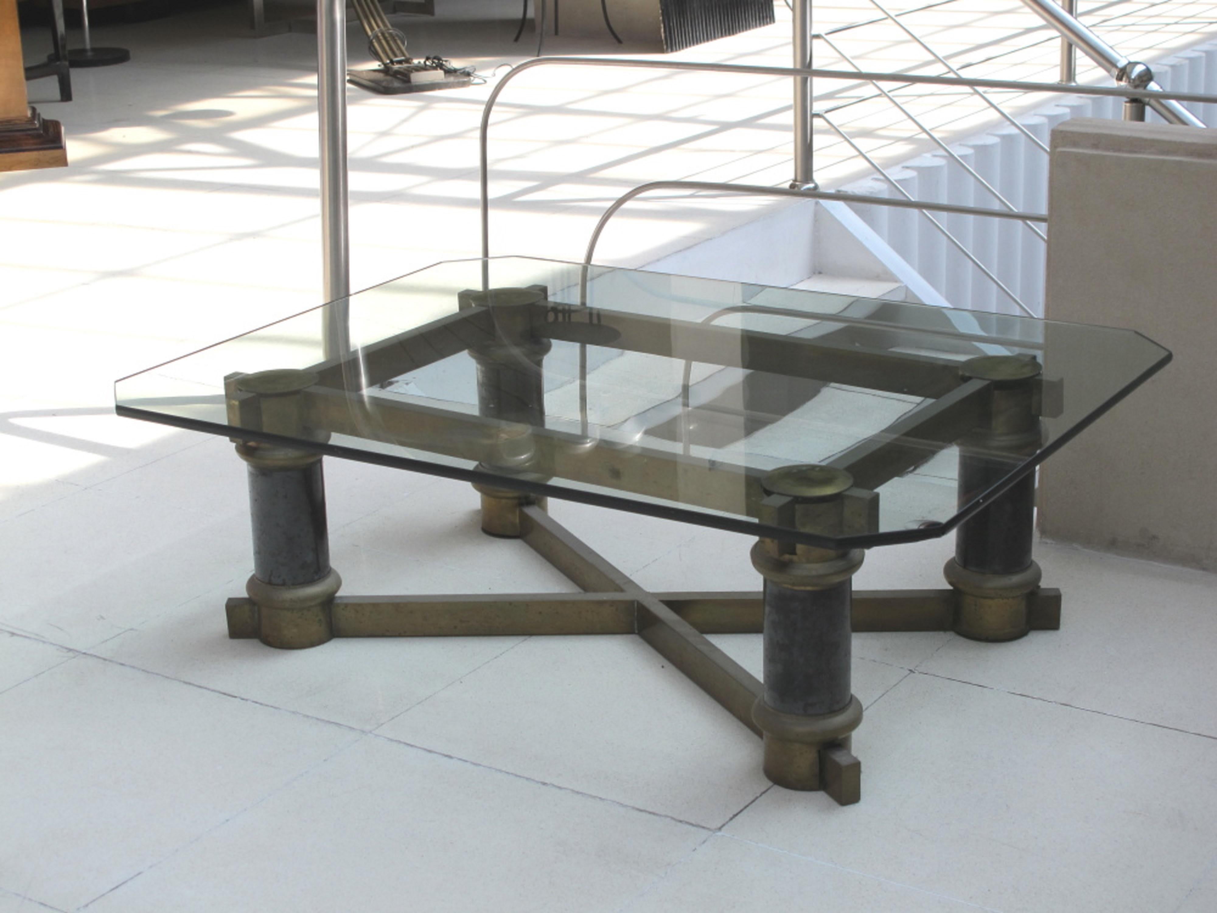 Coffee Table Art Deco, France, 1920, Materials: Glass and Bronze For Sale 3