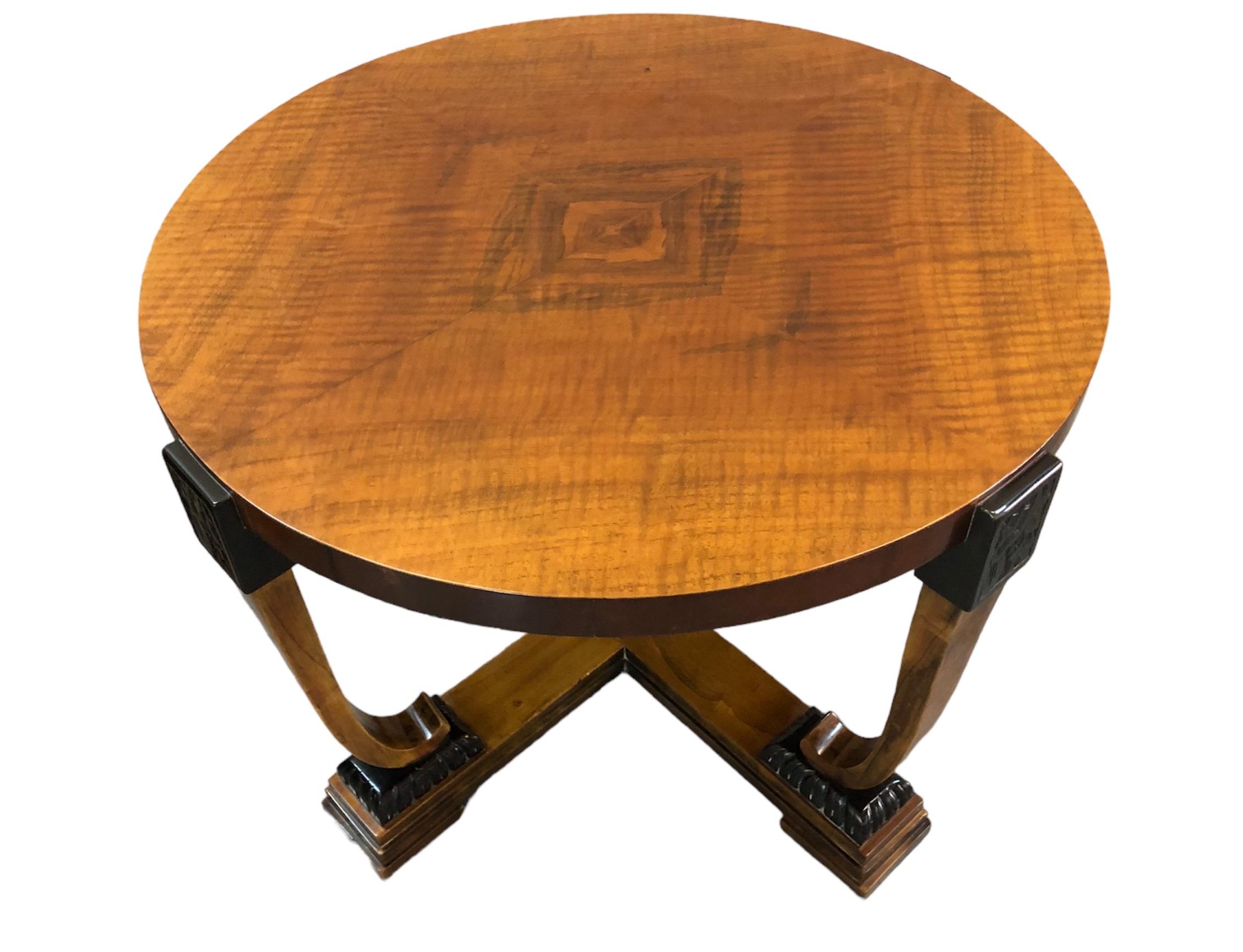 Table basse Art Déco en bois - France - 1930 - « Livraison gratuite en fleurs » en vente 10