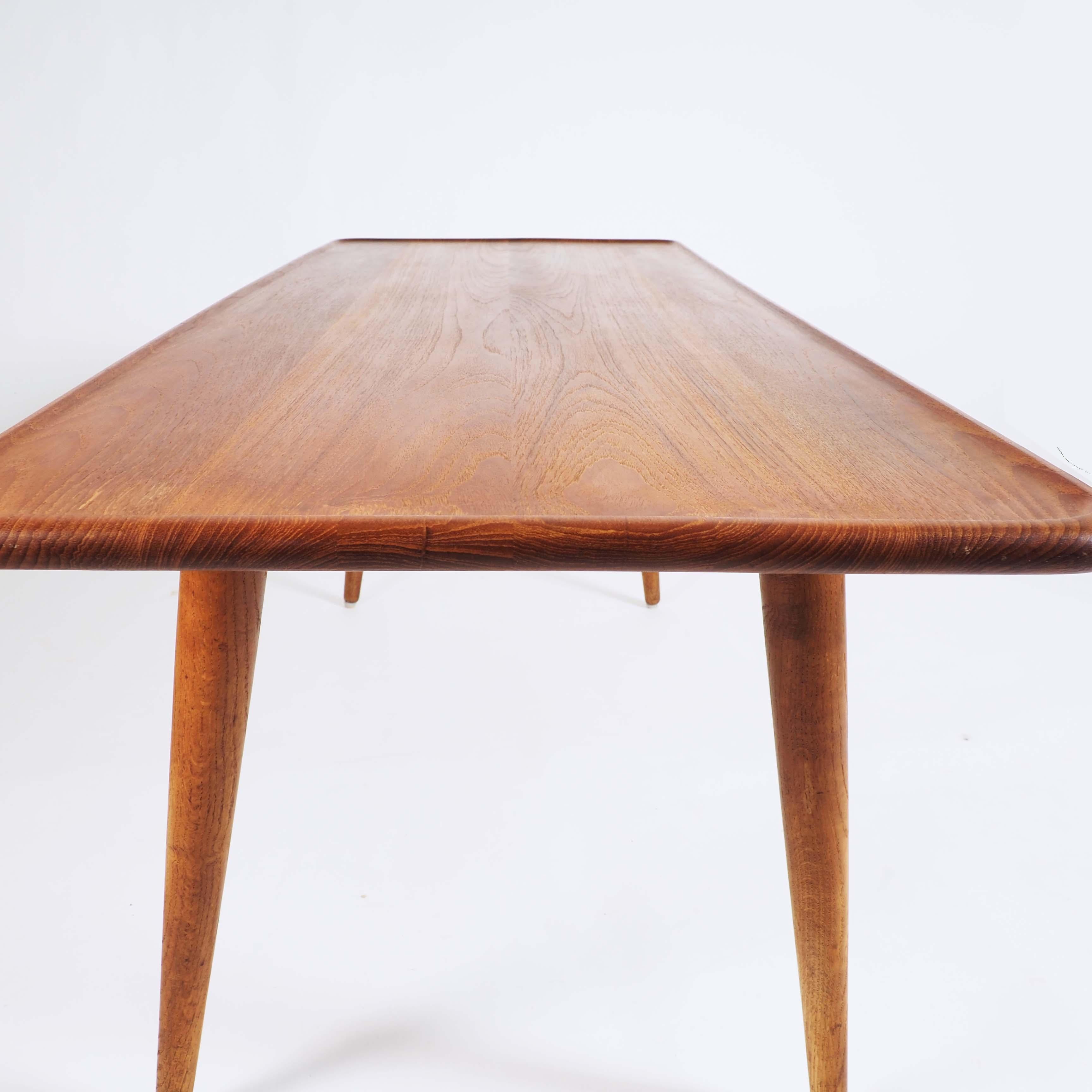 Table basse AT-11 en teck massif de Hans Wegner pour Andreas Tuck, Danemark en vente 1