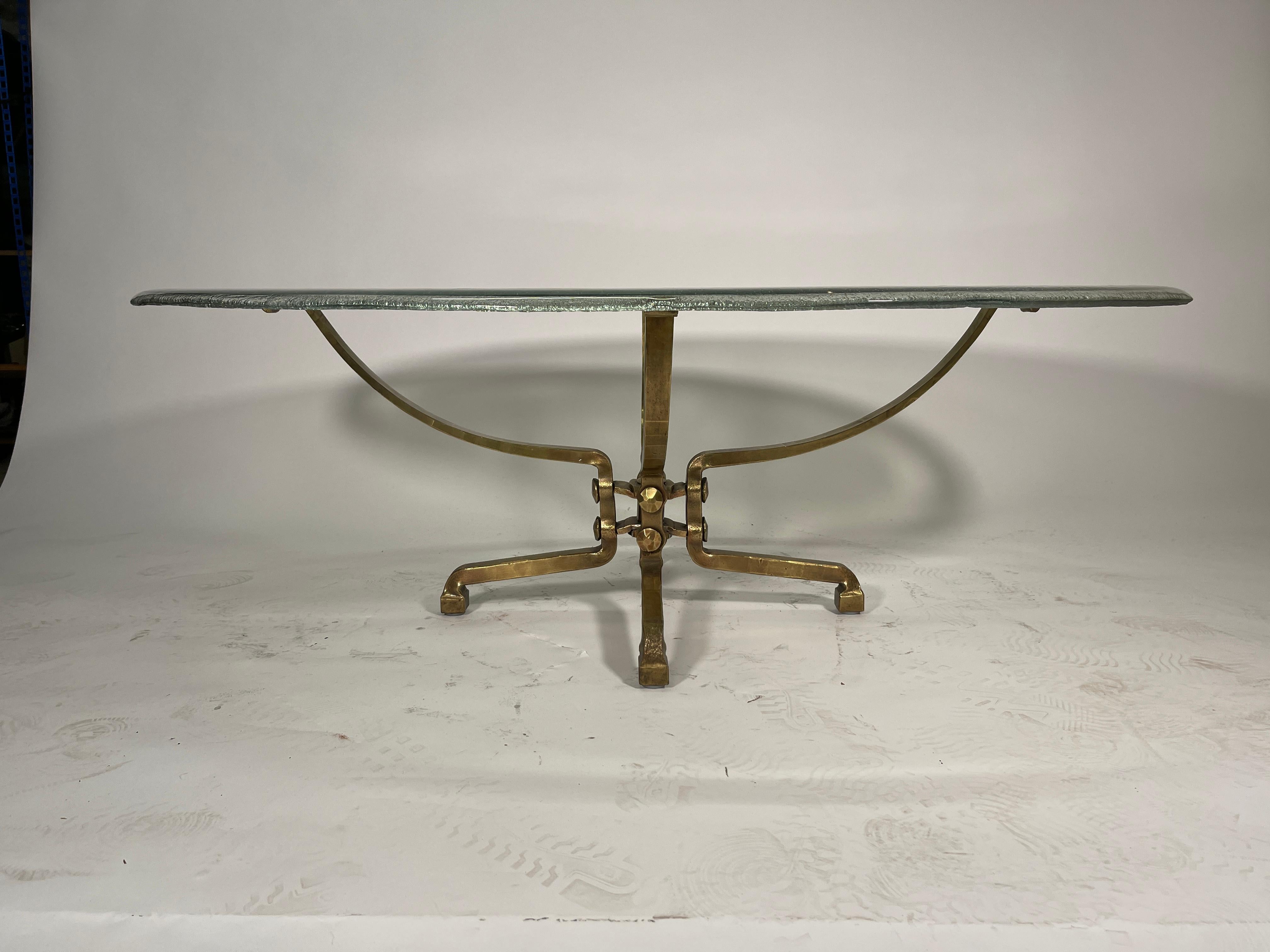 Solid bronze coffee table with a leaf decor graved on glass top.
attributed to Lothar Klute. No signed No Mark but completely same made of Lothar Klute. 
Germany, early 1980s.



