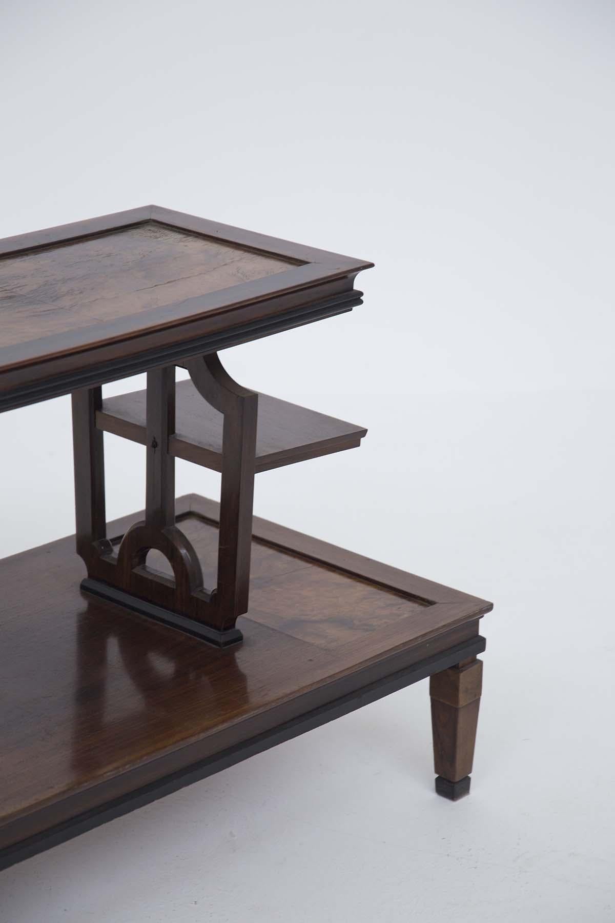 Italian Coffee table attr. to Emilio Lancia With burl wood and glass shelves in vendita