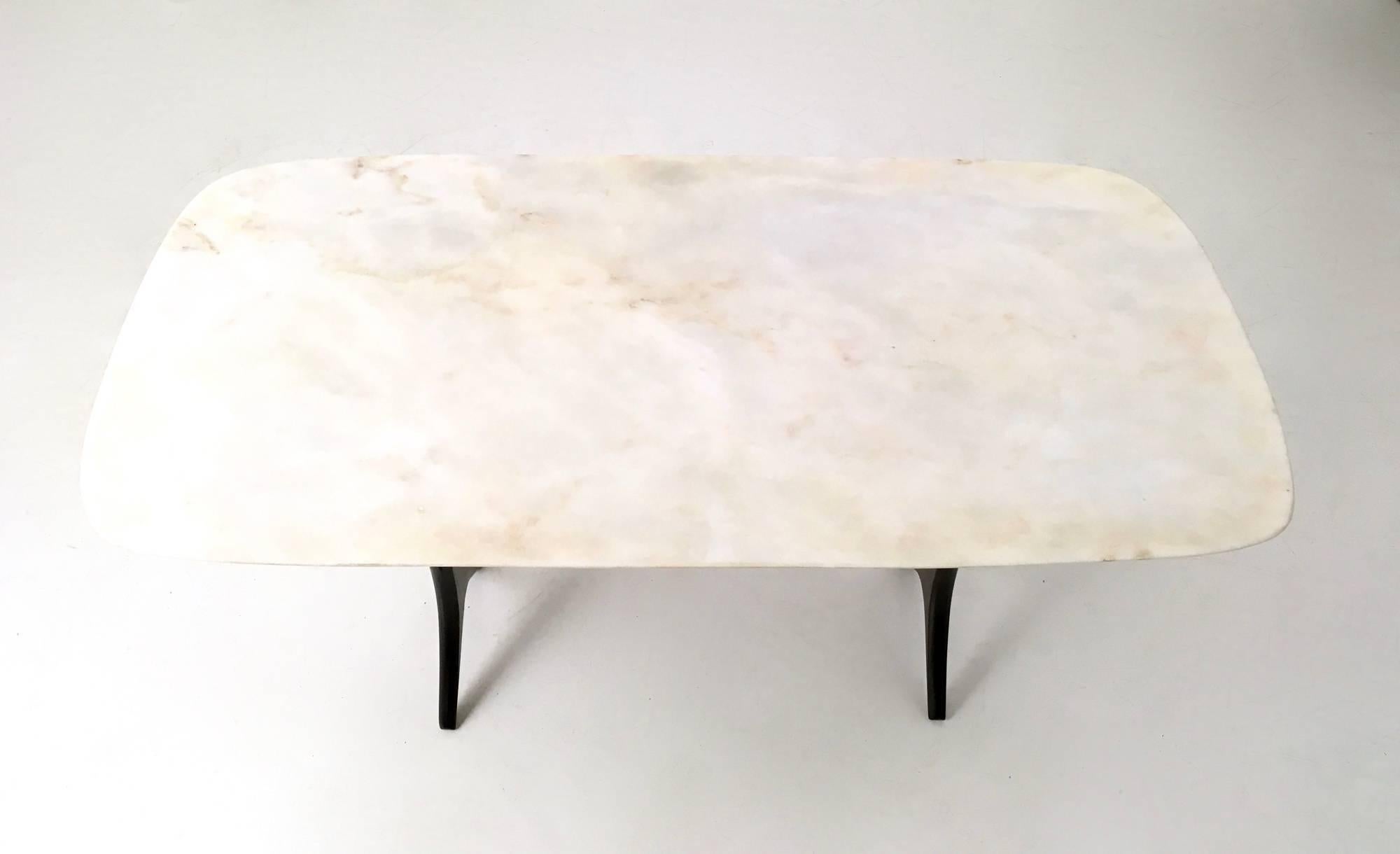 Vintage Coffee Table Attributed to Guglielmo Ulrich with Carrara Marble Top For Sale 3