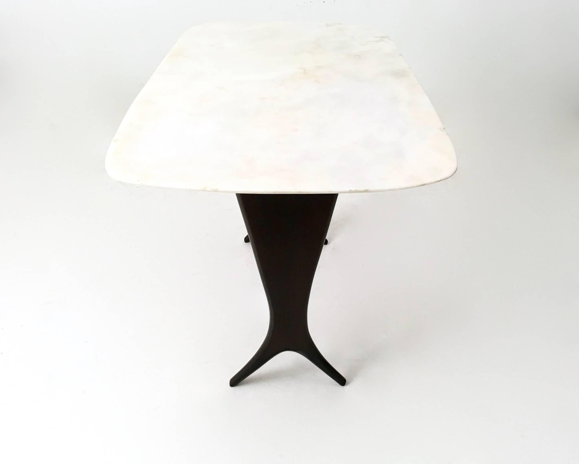 Vintage Coffee Table Attributed to Guglielmo Ulrich with Carrara Marble Top For Sale 2