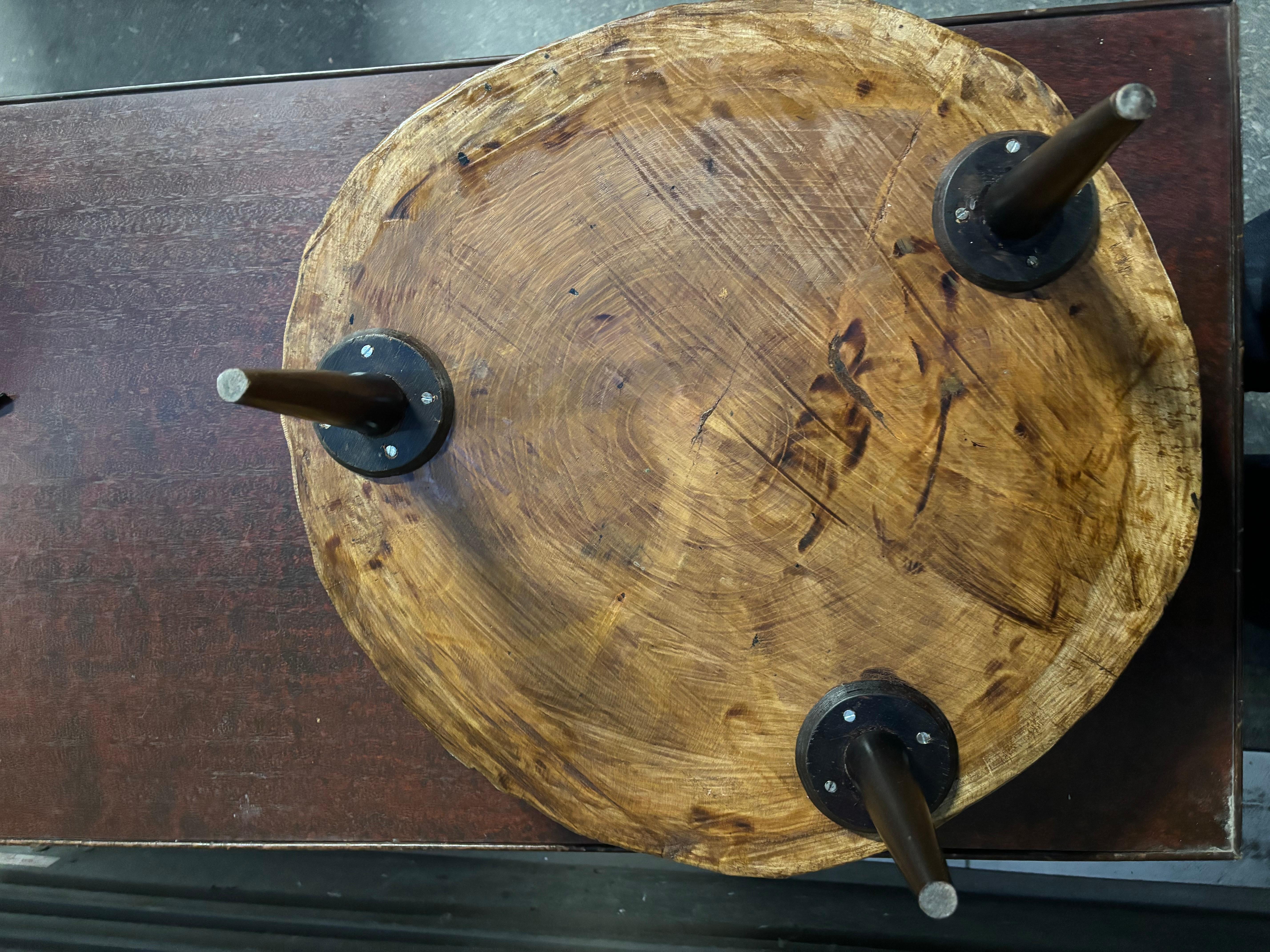 Coffee table attributed to Joaquim Tenreiro For Sale 7