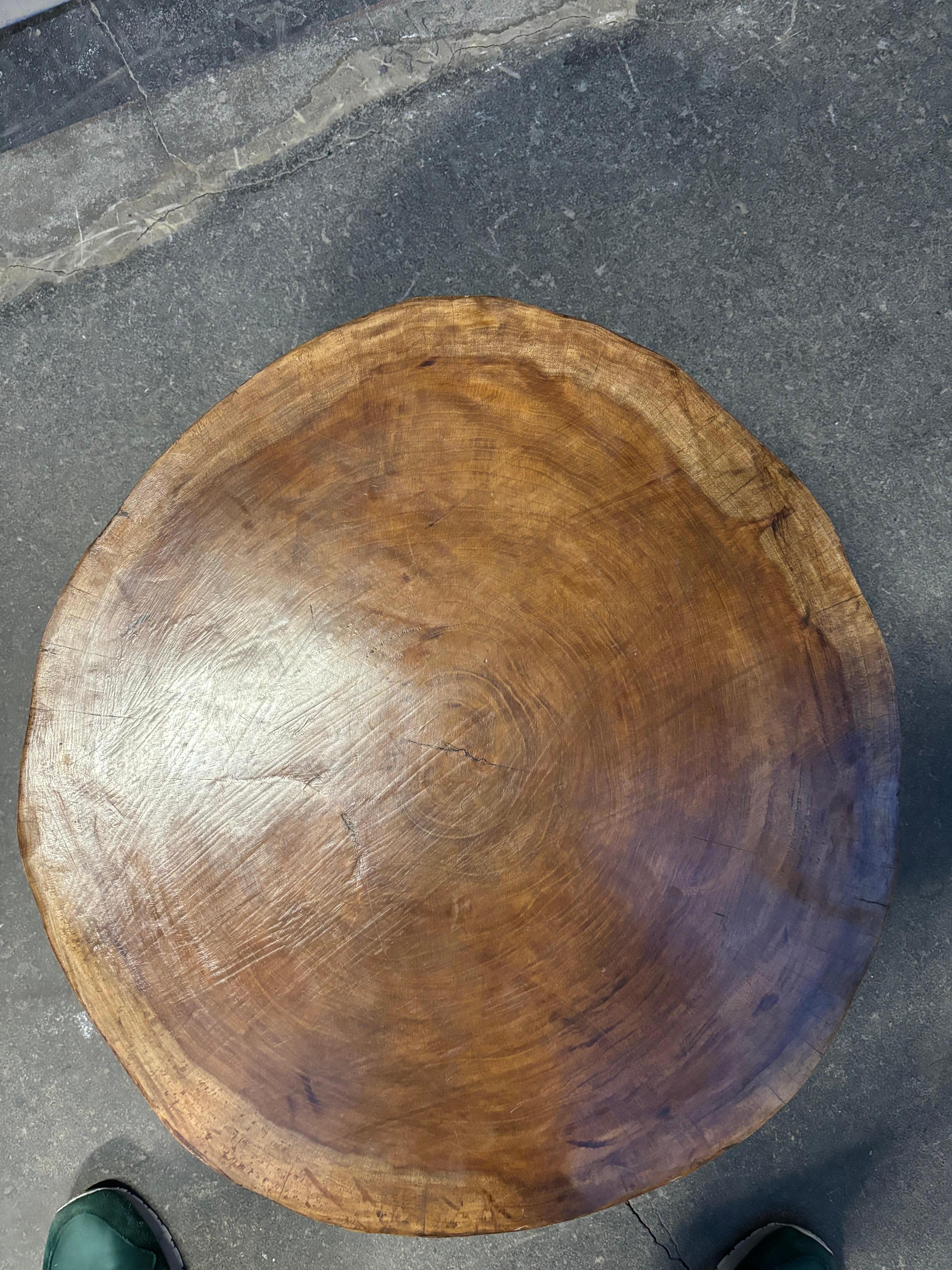 Coffee table attributed to Joaquim Tenreiro For Sale 11