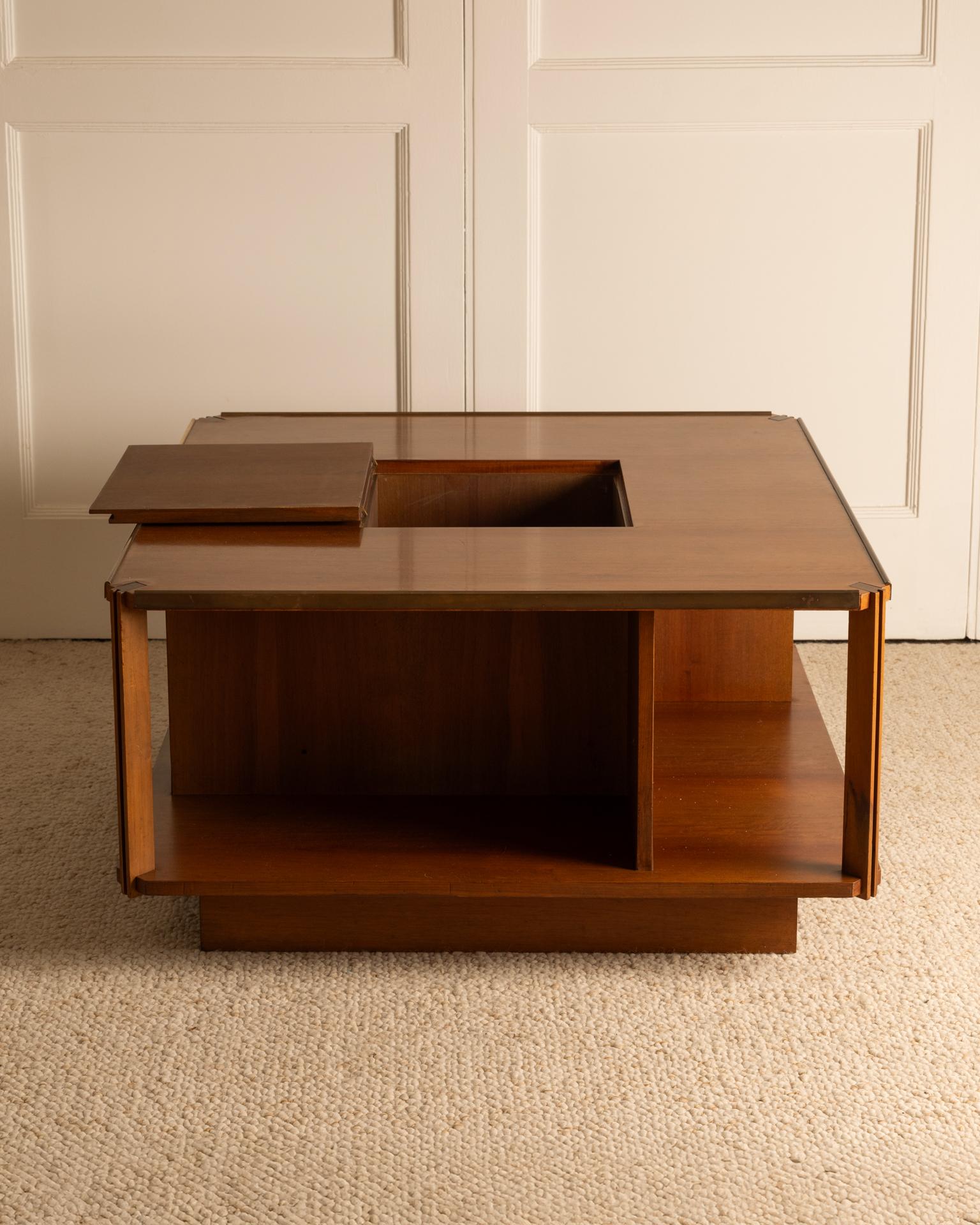 Mid-20th Century Coffee table attributed to Marco Zanuso For Sale