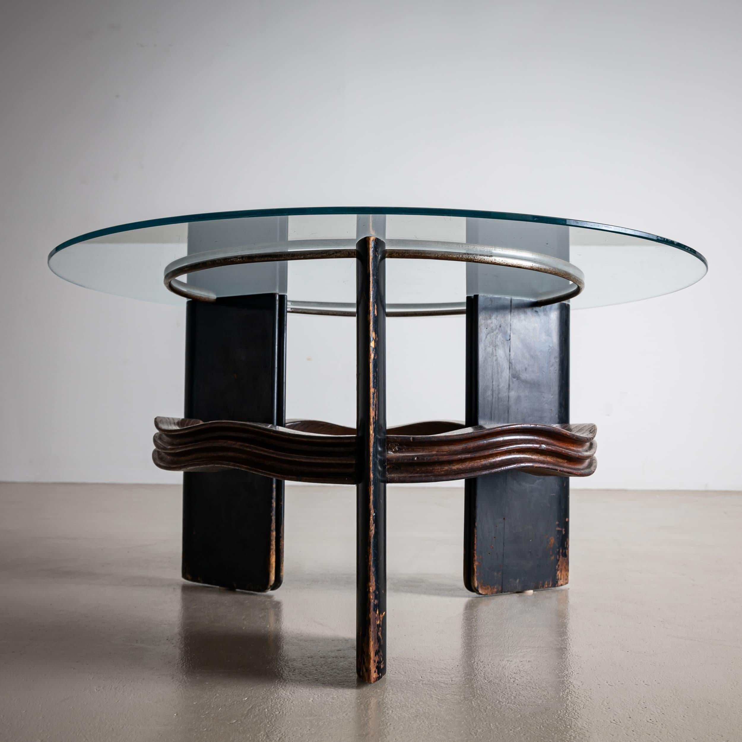 Coffee Table attributed to Vittorio Valabrega, Italy For Sale 1