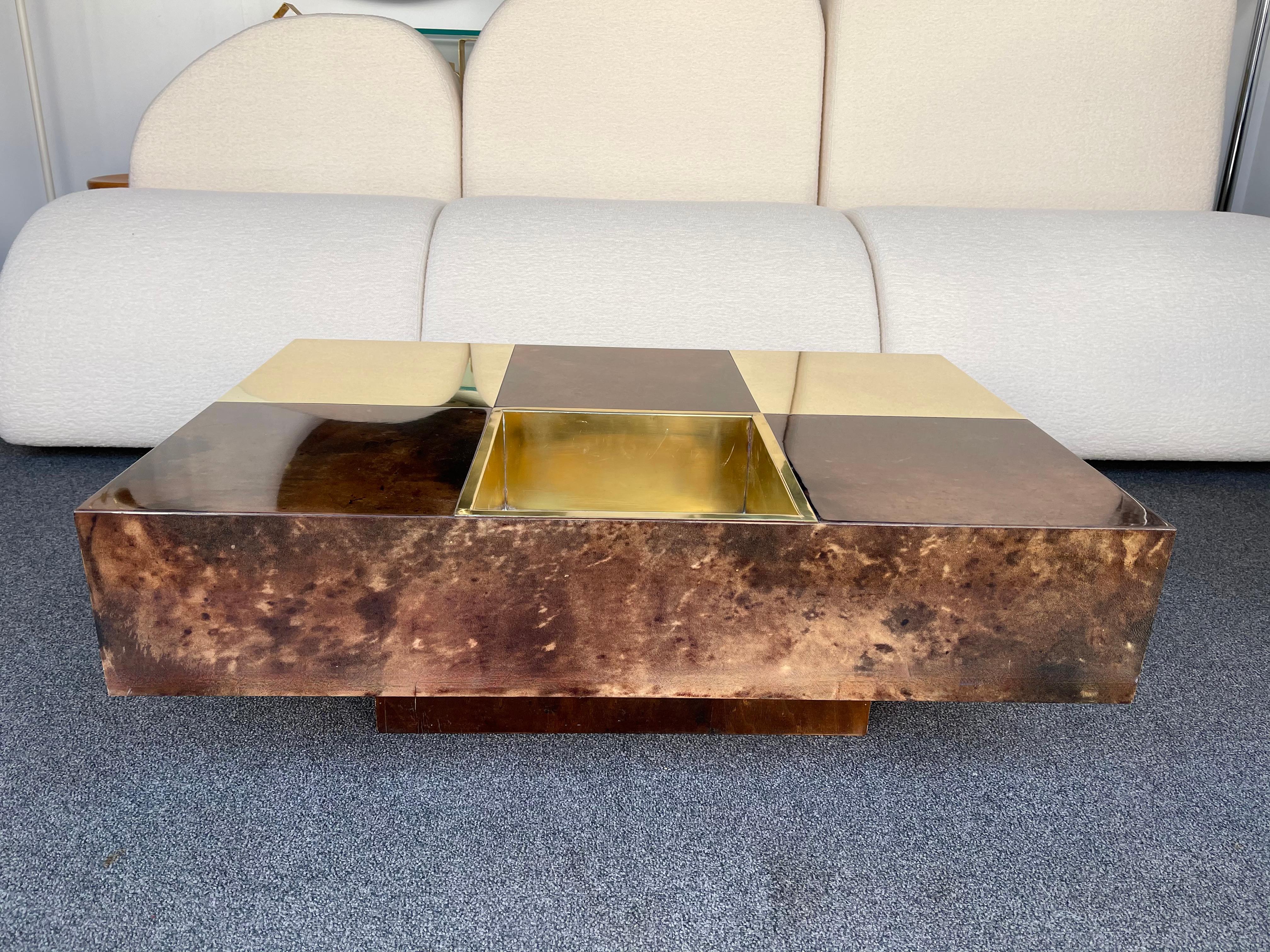 Mid-Century Modern Coffee Table Bar Lacquered Goatskin and Brass by Aldo Tura, Italy, 1970s