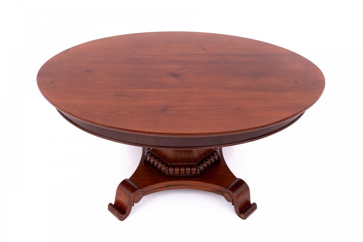 Antique table from the end of the 19th century, Northern Europe.

The furniture is in very good condition, after professional renovation.

Dimensions: height 57 cm / width 123 cm / depth 84 cm