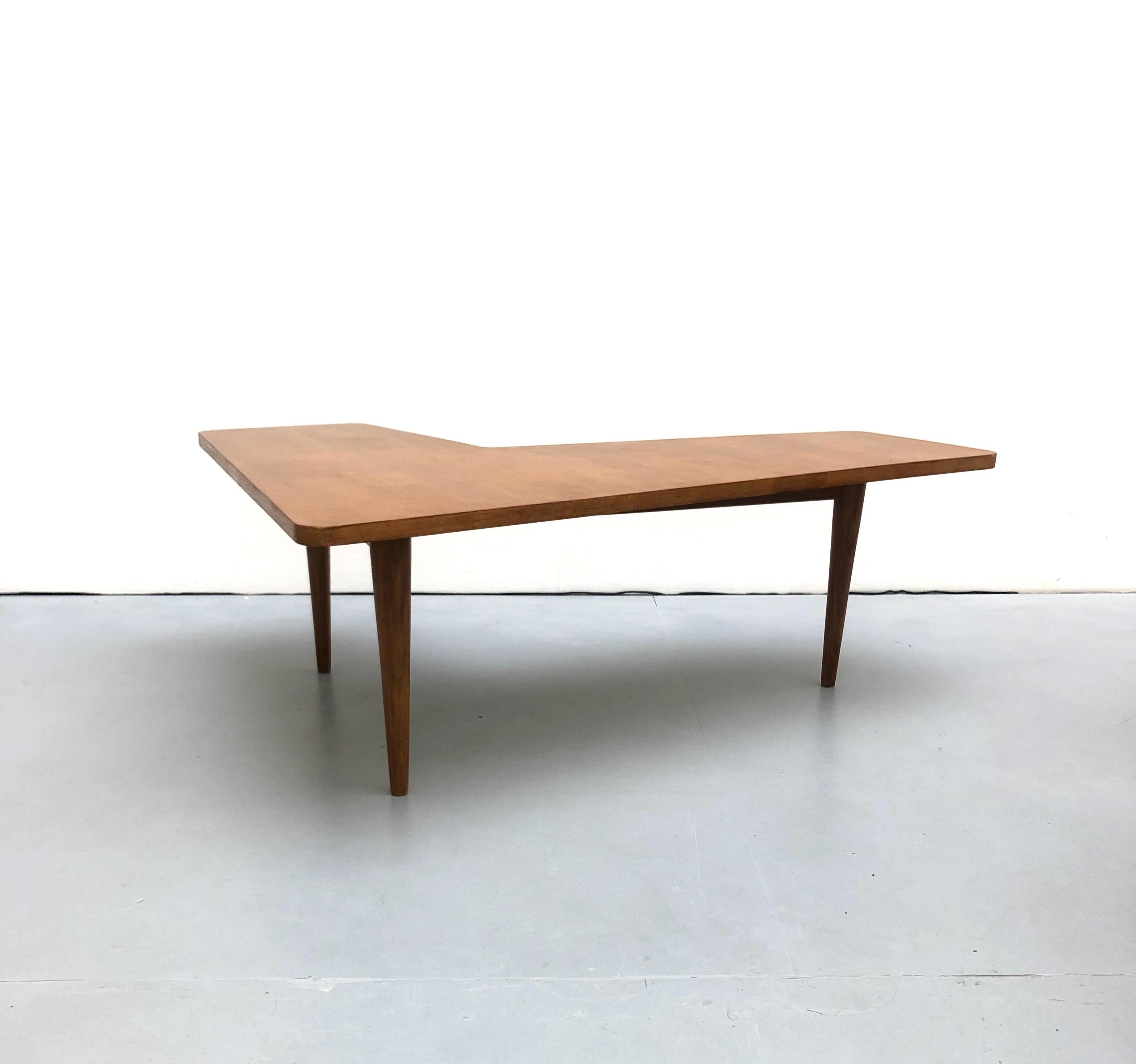 Coffee Table by Alain Richard, Charron Group 4, 1954 In Excellent Condition For Sale In PARIS, FR