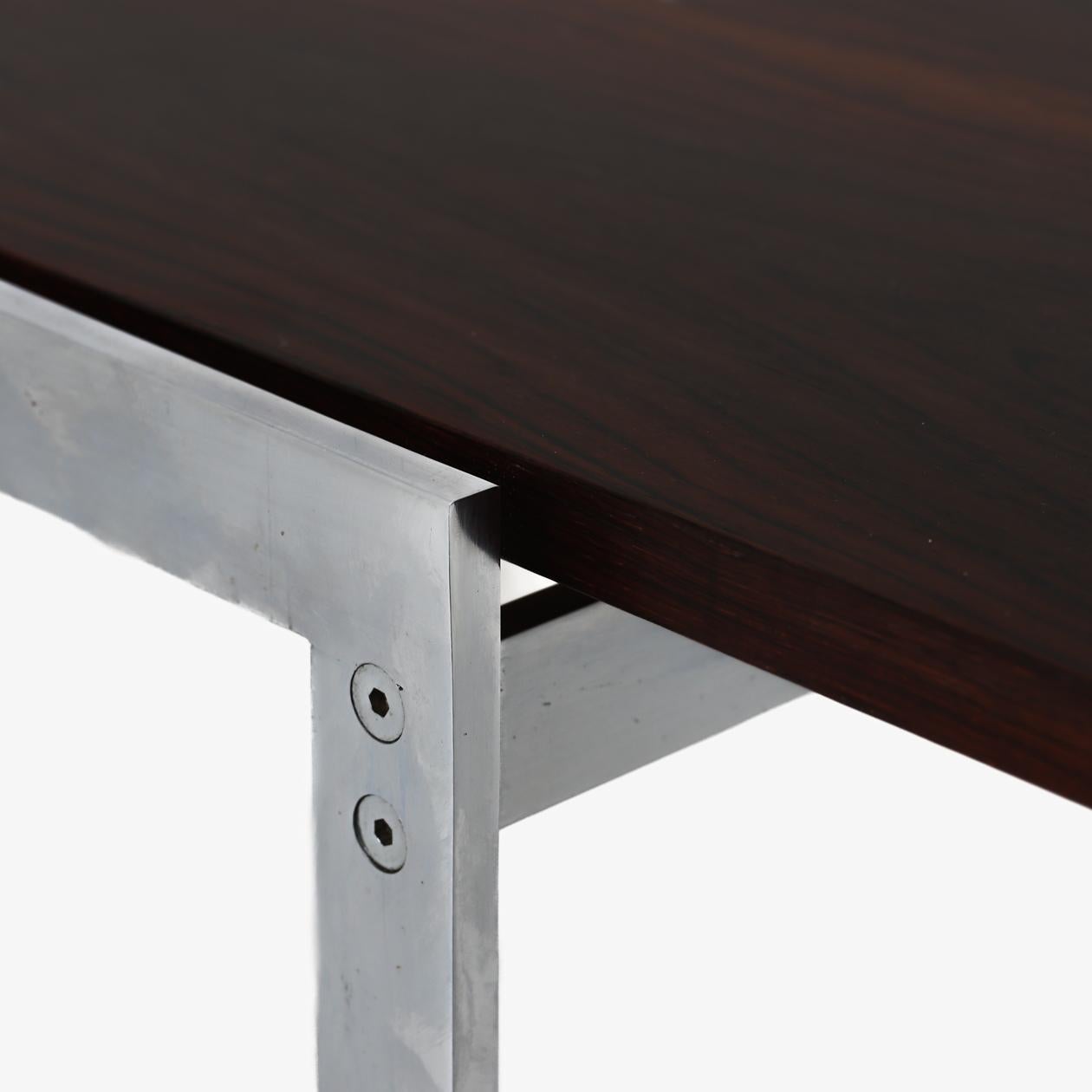 Scandinave moderne Table basse d'Arne Jacobsen en vente