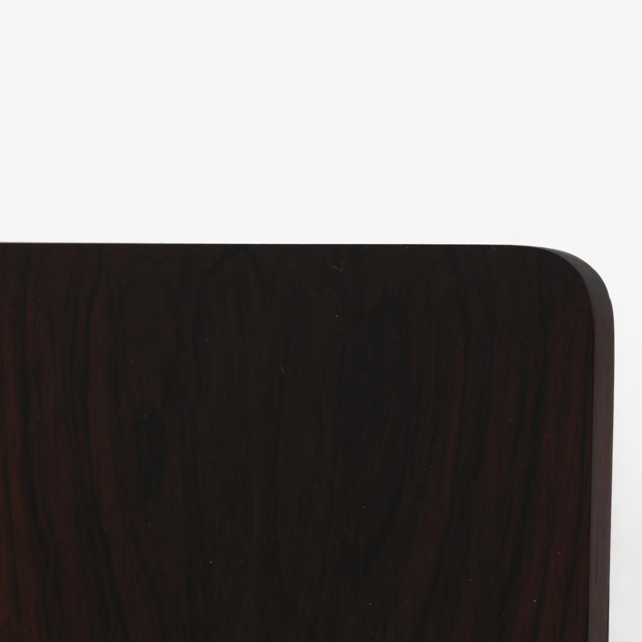 Danois Table basse d'Arne Jacobsen en vente