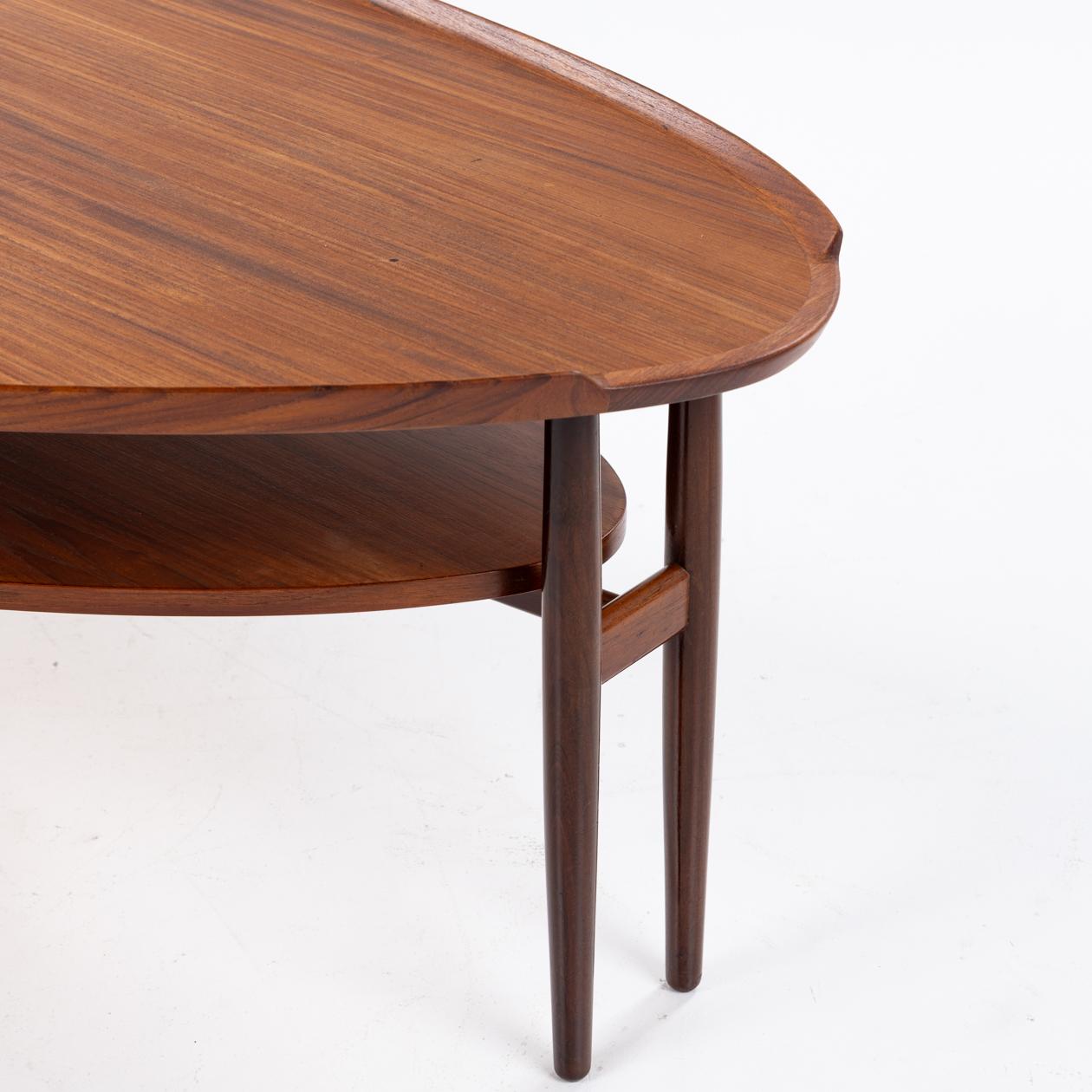 Scandinavian Modern Coffee table by Arne Vodder For Sale