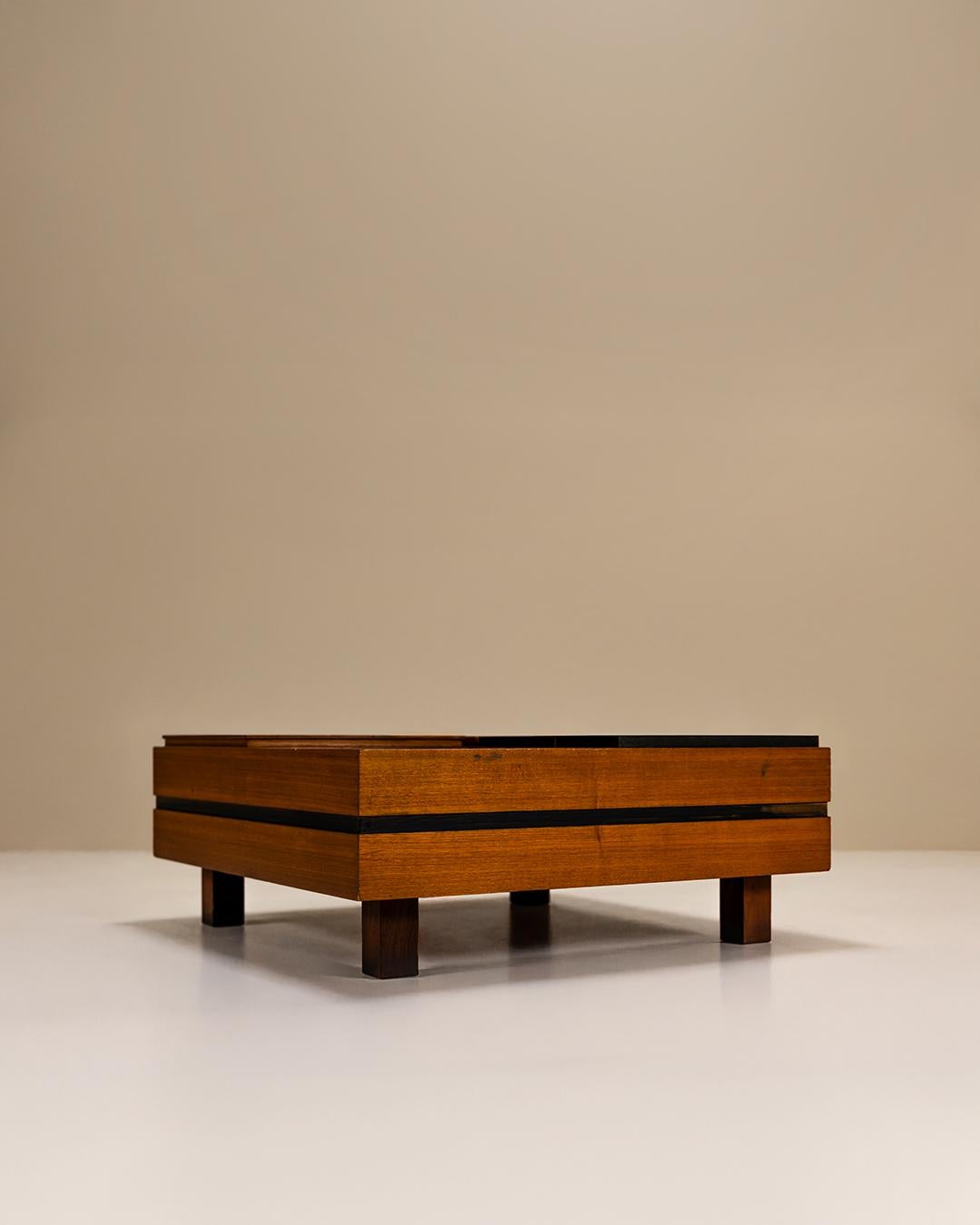 Mid-Century Modern Coffee Table by Carlo Hauner for Forma, 1960s en vente