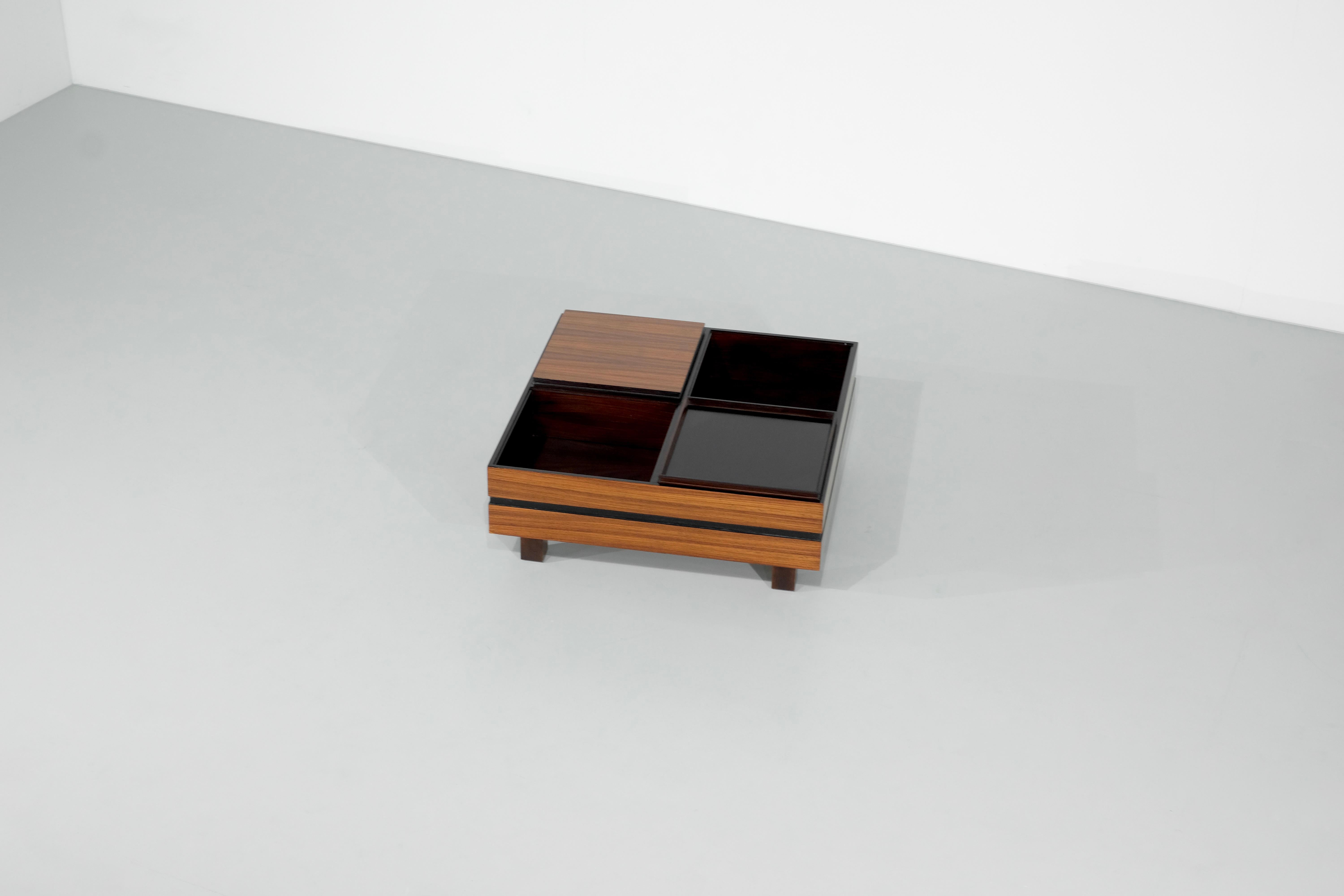 Milieu du XXe siècle Table basse de Carlo Hauner pour Forma Italy des années 1960. en vente