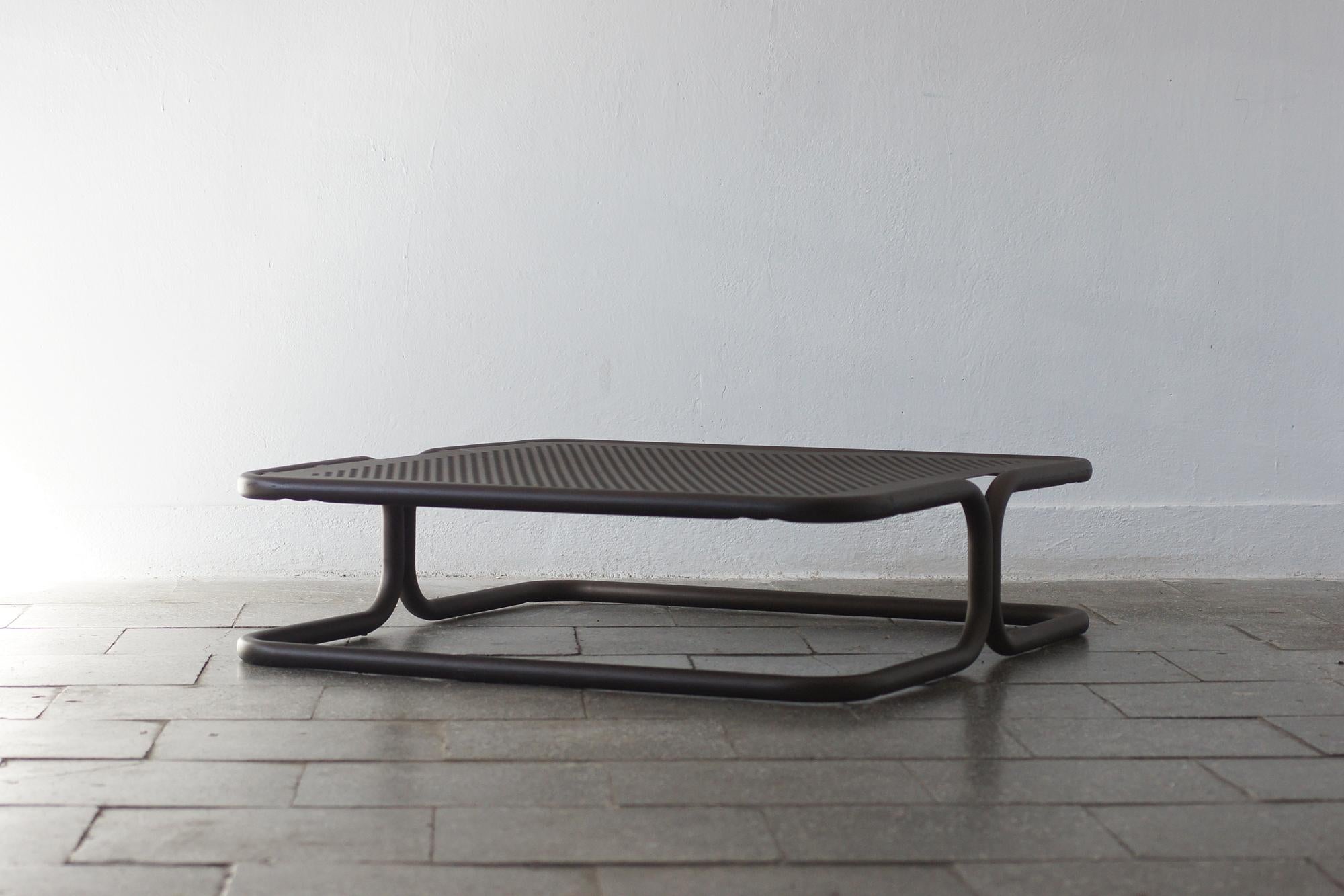 Mesa de centro de Chiaramonte & Marin para Emu, Italia, años 80 Moderno de mediados de siglo en venta