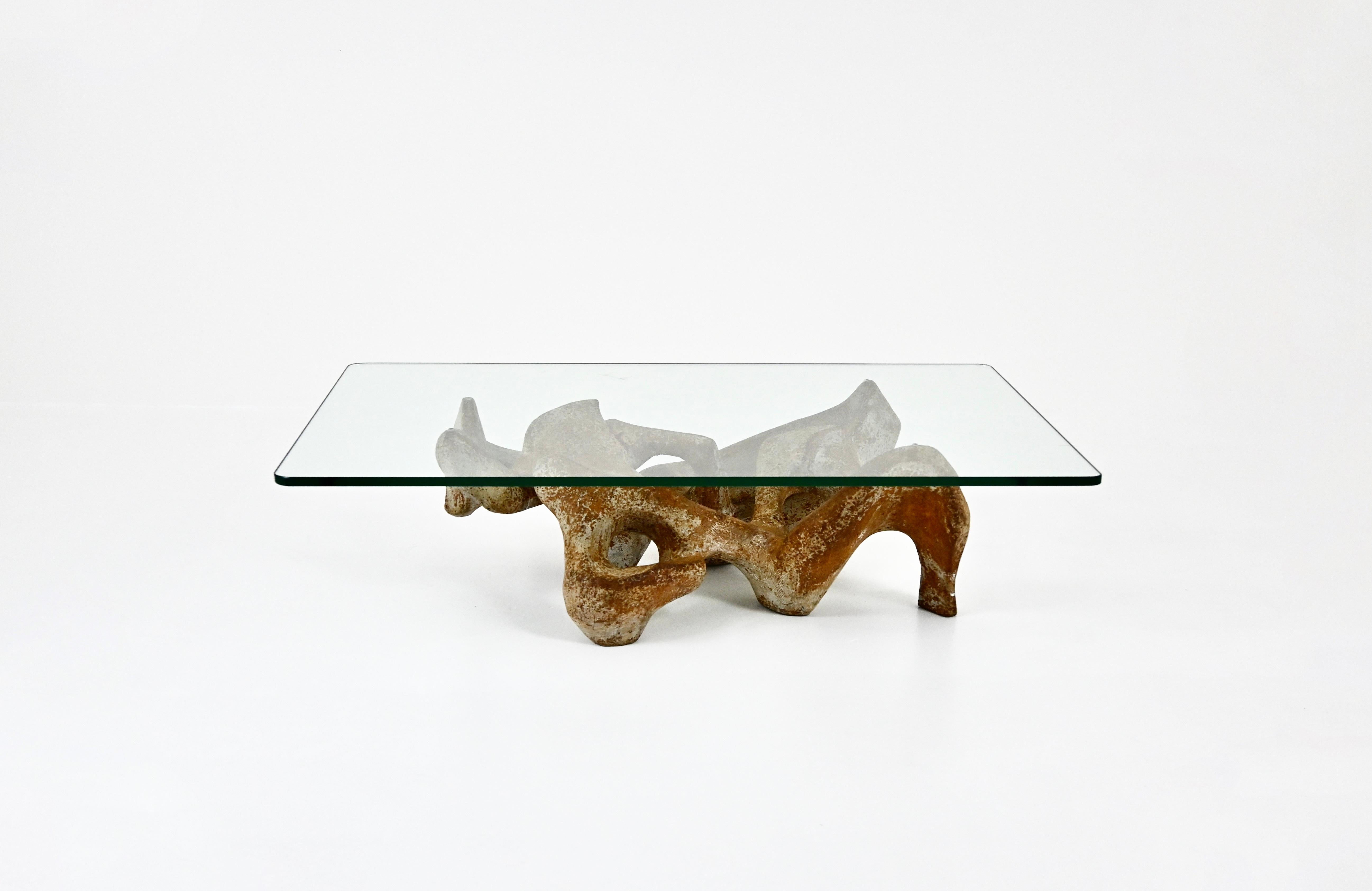 Table basse avec plateau en verre et base en béton sculpté par Claudio Trevi dans les années 70. Usure due au temps et à l'âge de la table basse.
POUR L'EXPÉDITION, NOUS CONSULTER POUR OBTENIR LE MEILLEUR PRIX
