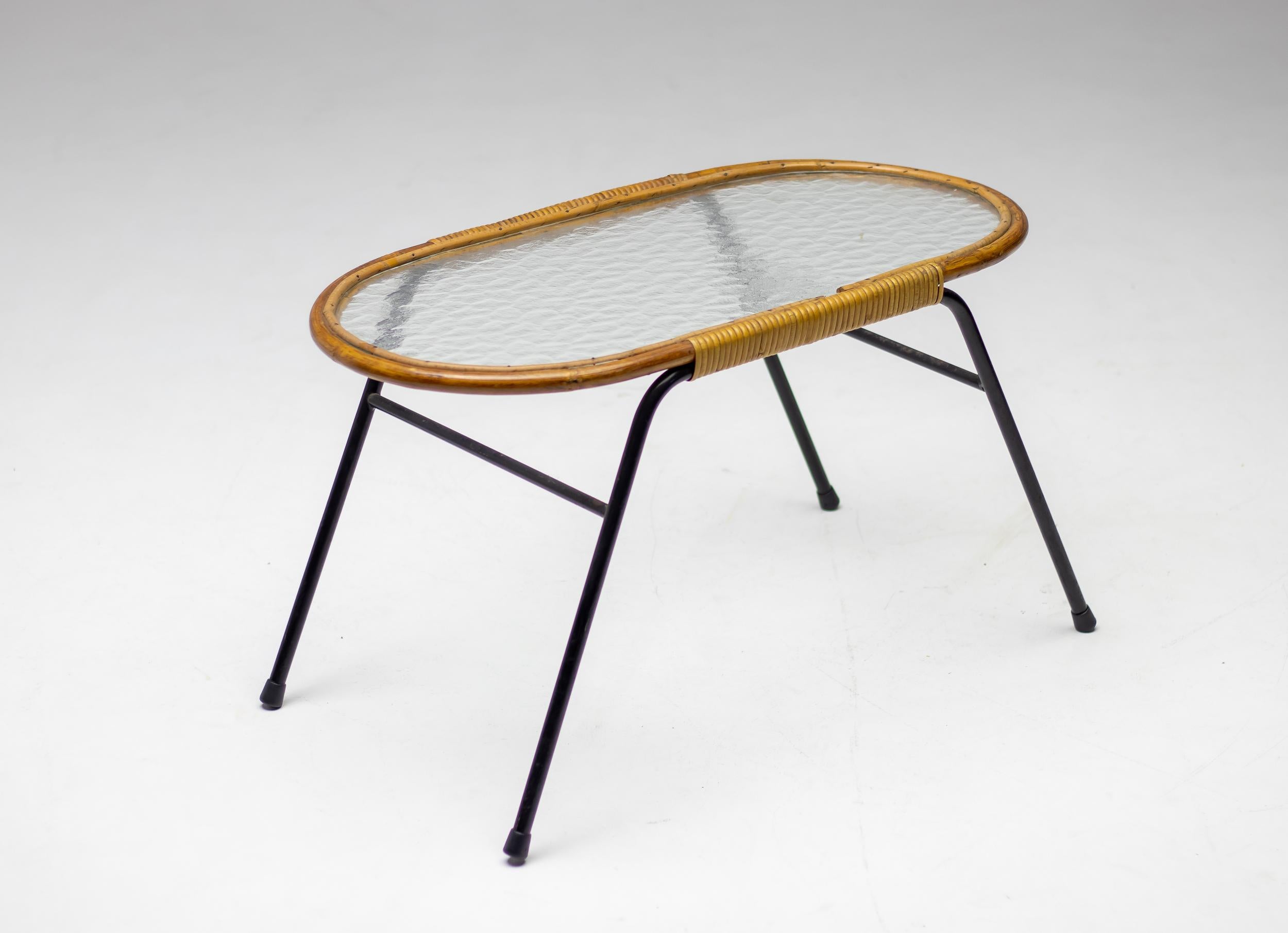 Mid-Century moderno Tavolino di Dirk Van Sliedregt per Rohé in vendita