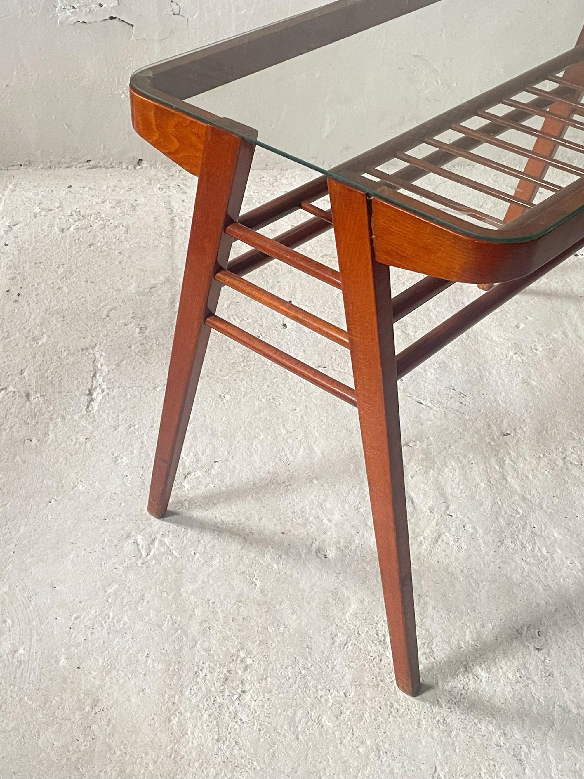 Mesa de centro de František Jirák para Tatra Checoslovaquia Años 60 en venta 2