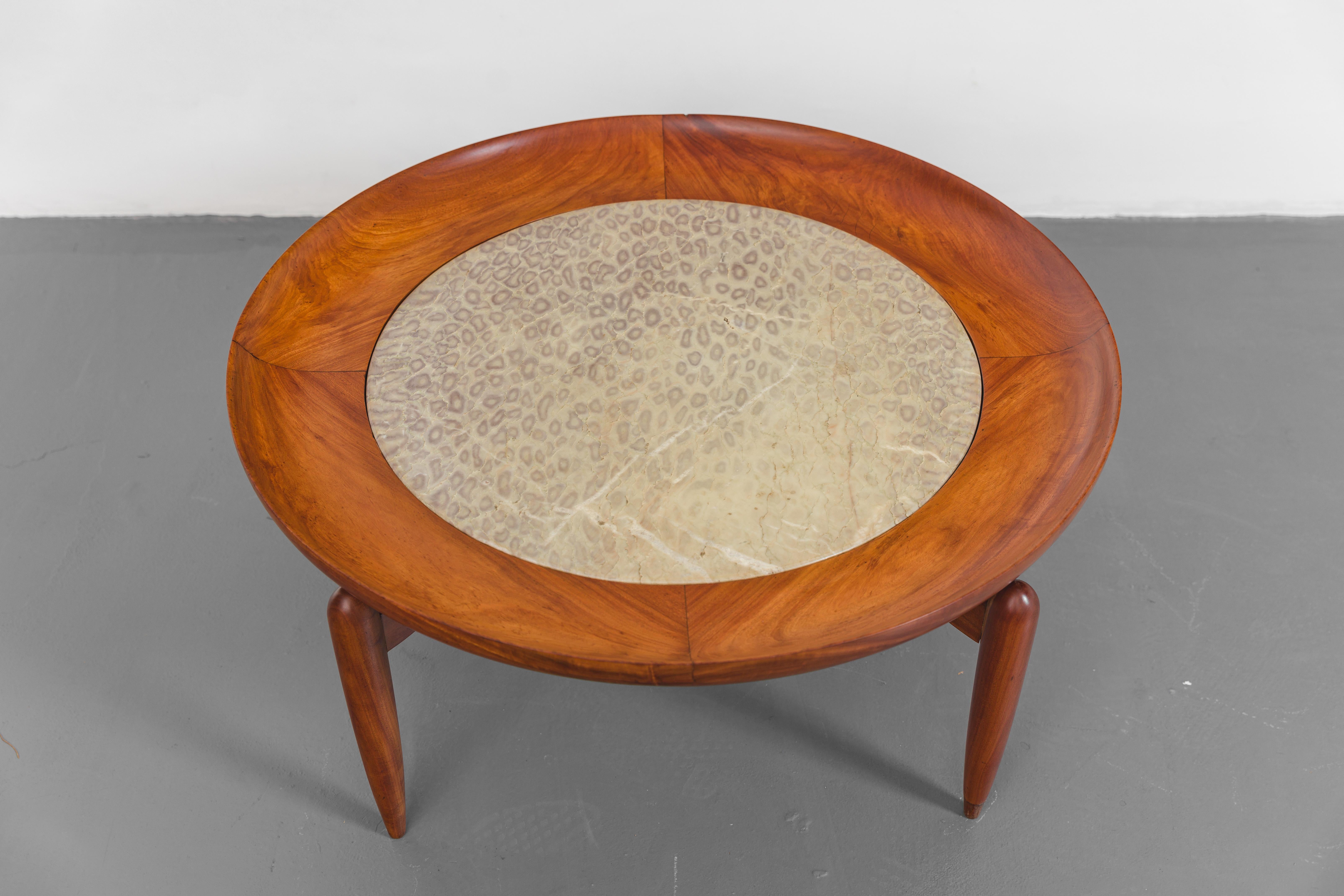20th Century Coffee Table by Giuseppe Scapinelli, Brazilian Mid-Century Modern Design