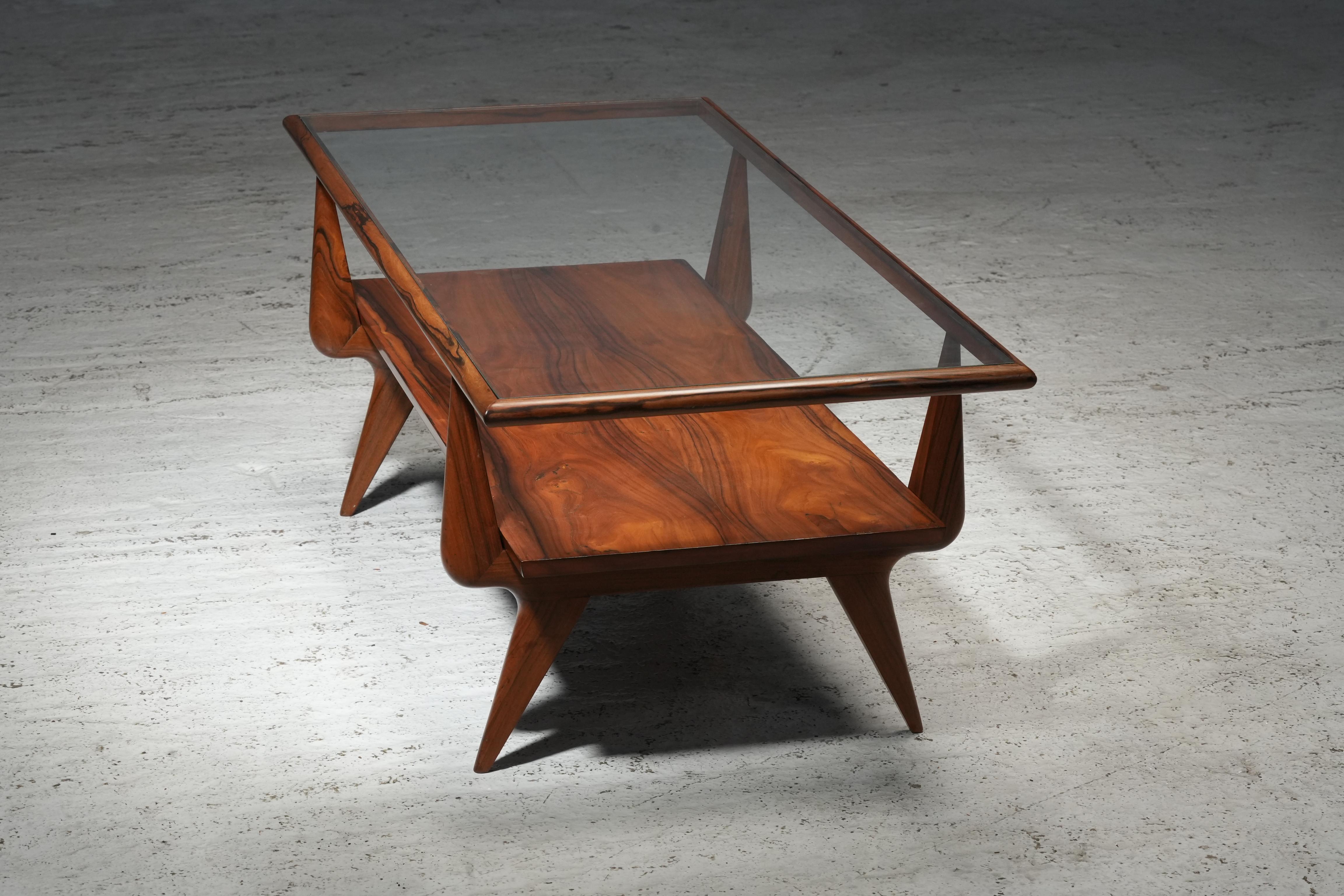 Table basse de Giuseppe Scapinelli en caviuna et verre, Br�ésil, années 1950 en vente 2