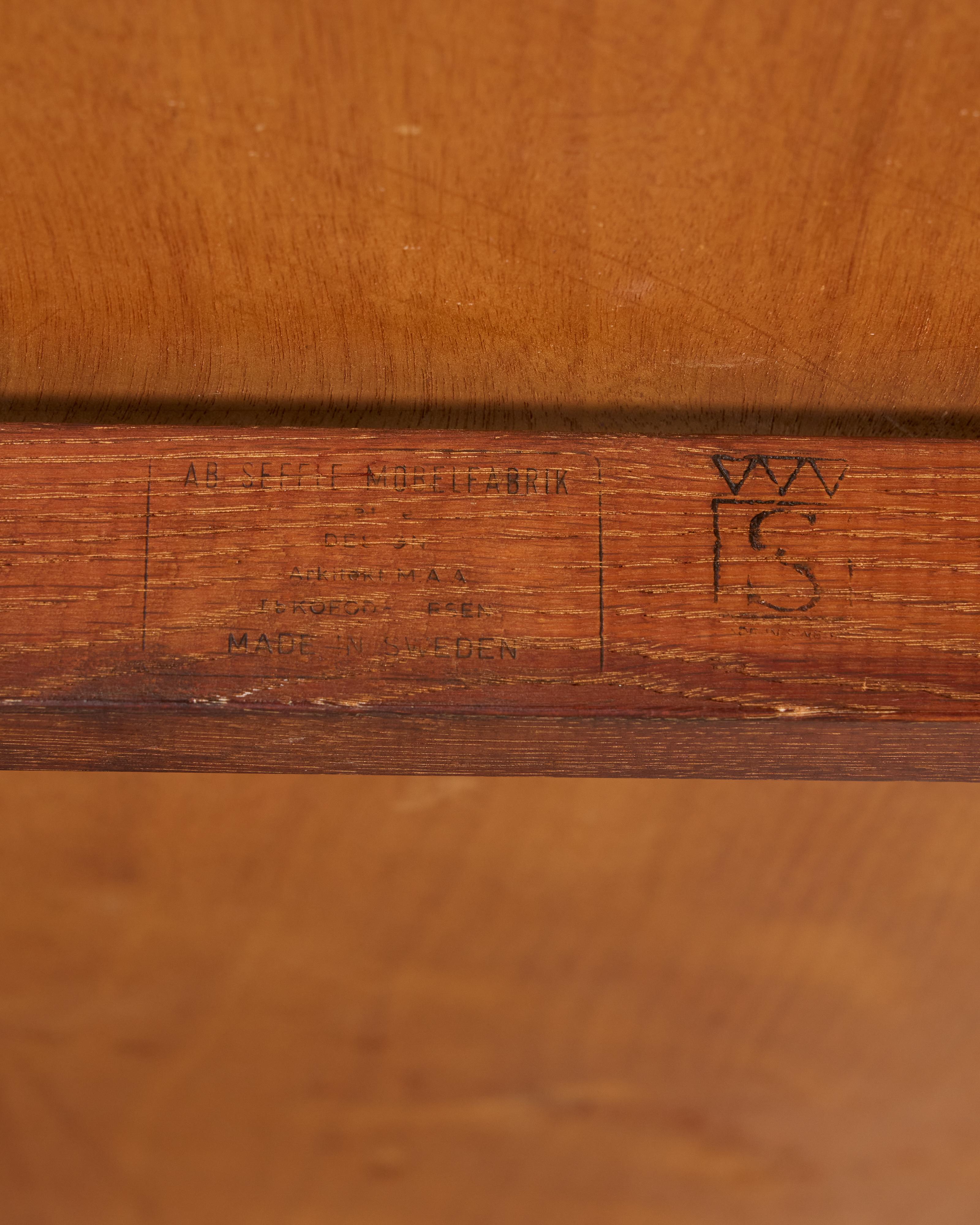 Table basse d'Ib Kofod-Larsen, années 1960 en vente 1