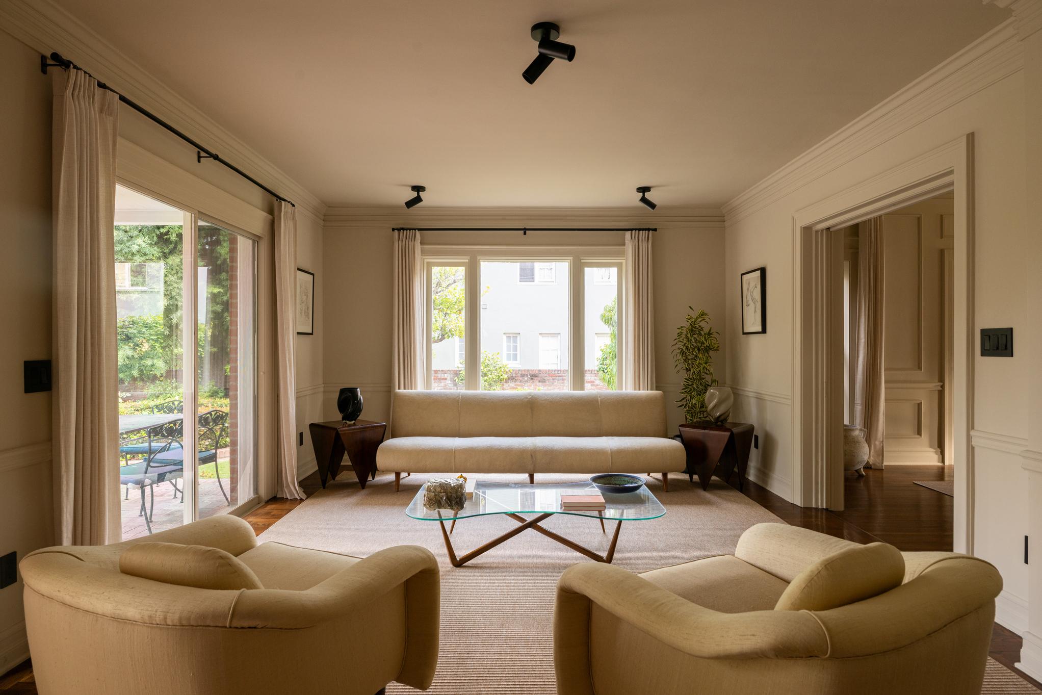 Bois de rose Table basse en vente