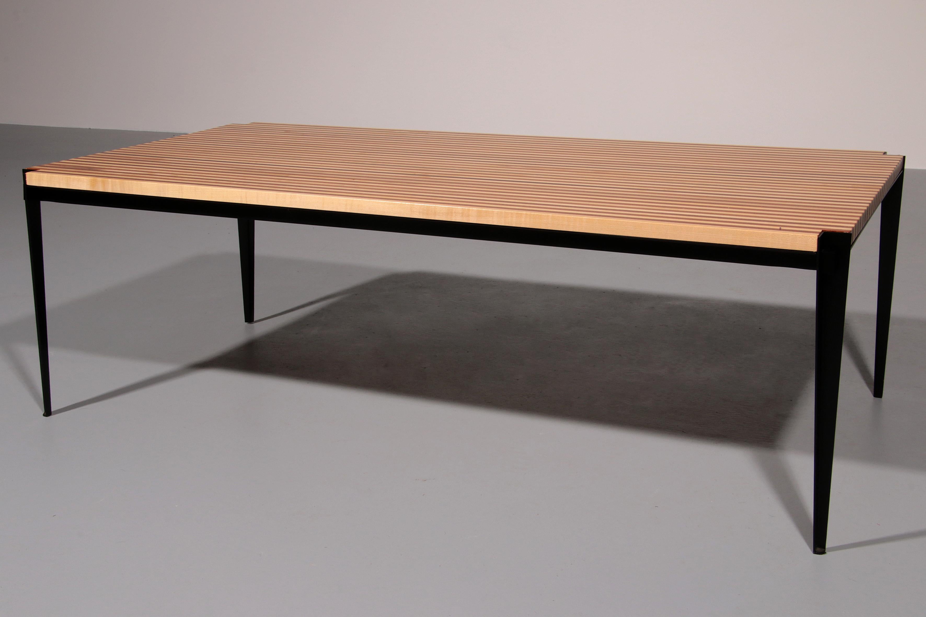 italien Table basse d'Osvaldo Borsani pour Tecno, 1955 en vente