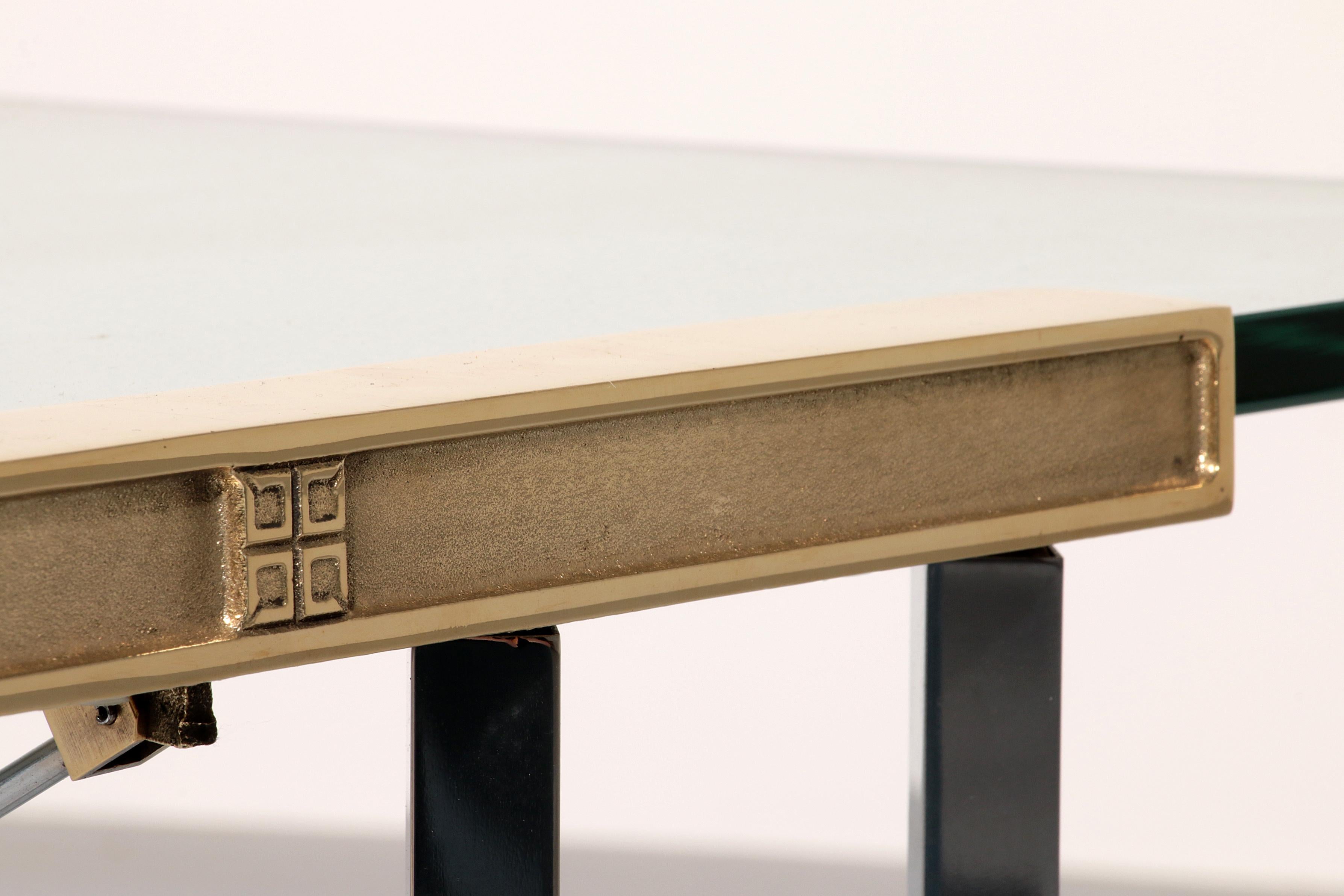 Couchtisch von Peter Ghyczy Model No. T34 im Zustand „Hervorragend“ im Angebot in Oirlo, LI