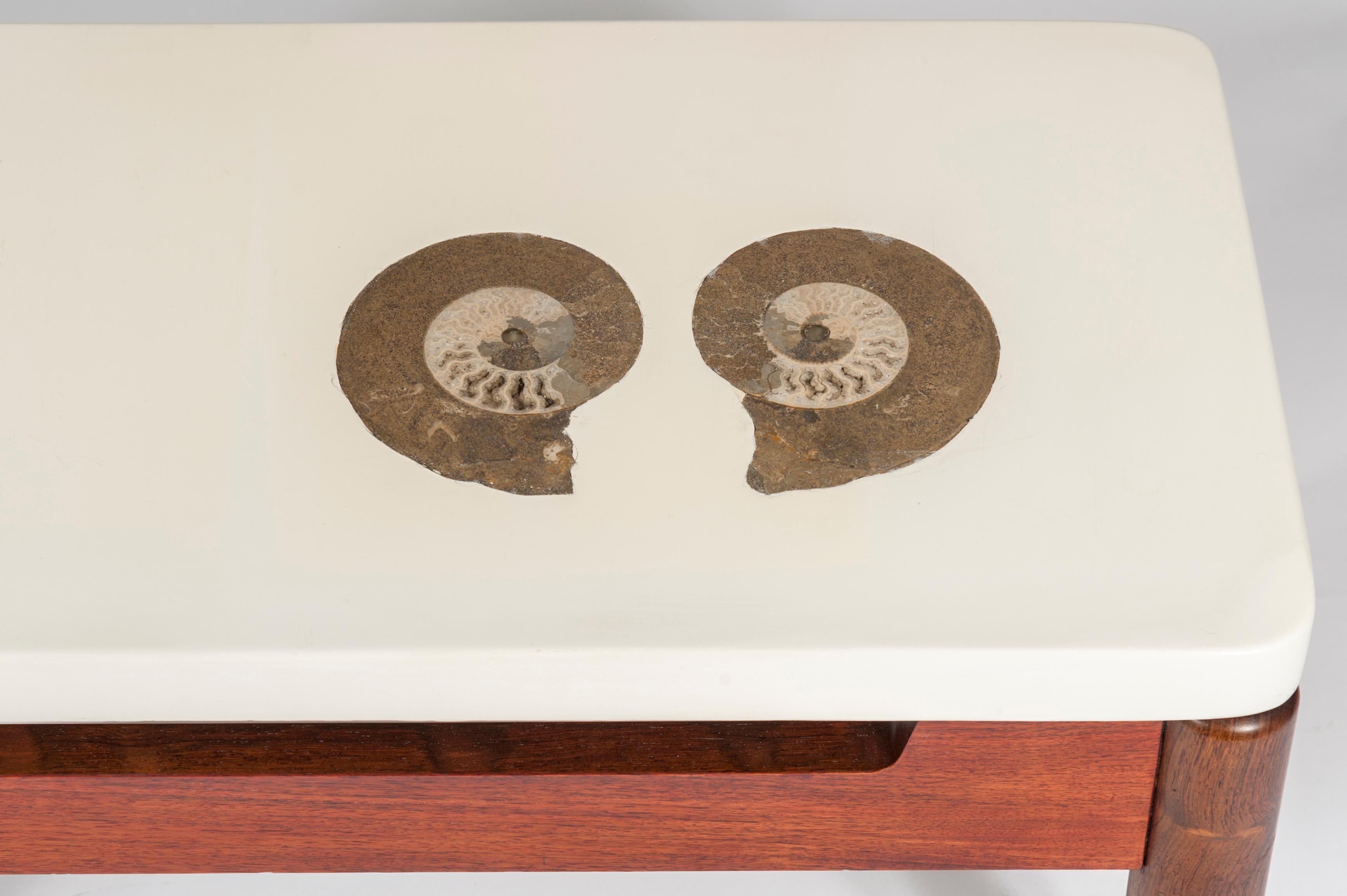 Coffee Table by Philippe Barbier Inlaid Ammonite In Good Condition For Sale In Brussels, BE