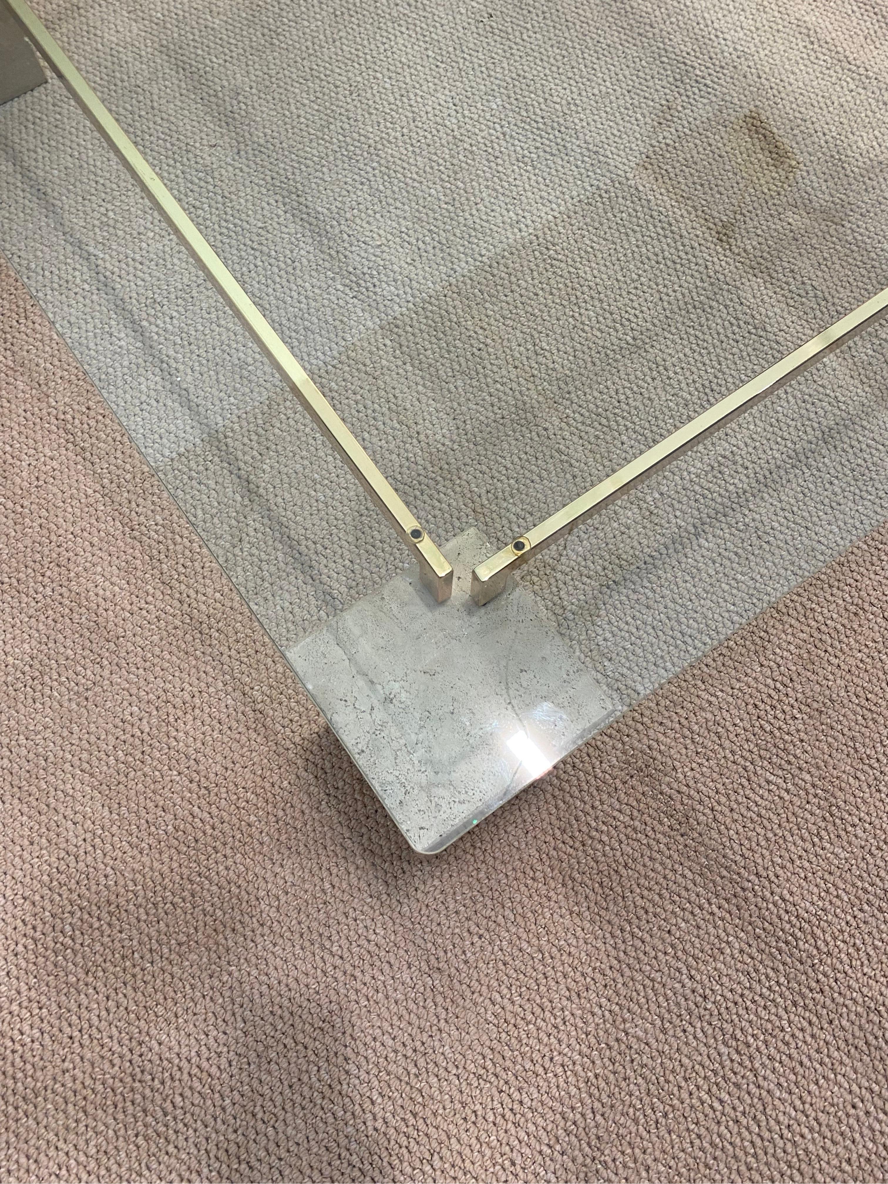 Mesa de centro de Piero de Longhi Catalan Italia Vidrio travertino y latón Años 80 en venta 8