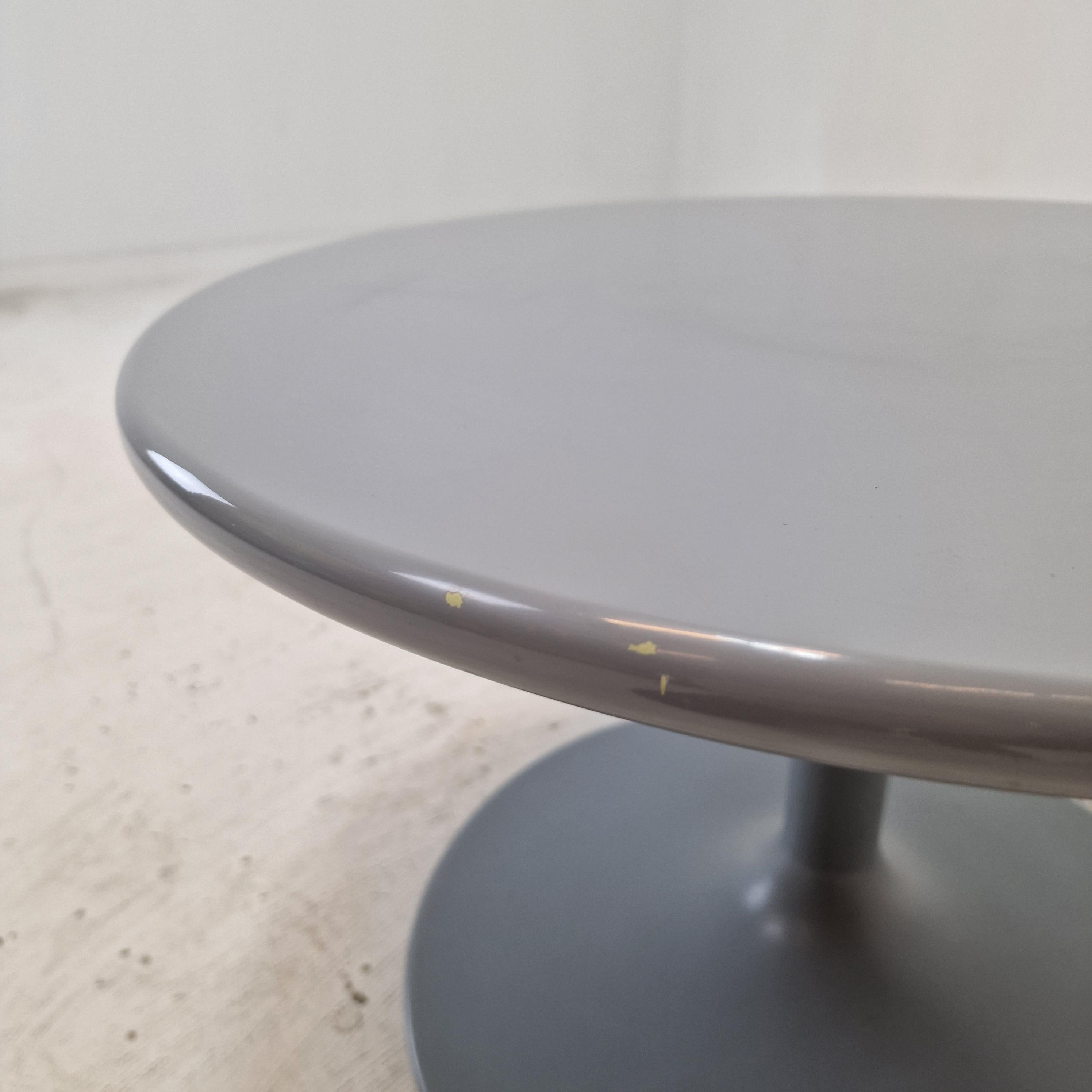 Coffee Table by Pierre Paulin for Artifort, 1970s For Sale 3