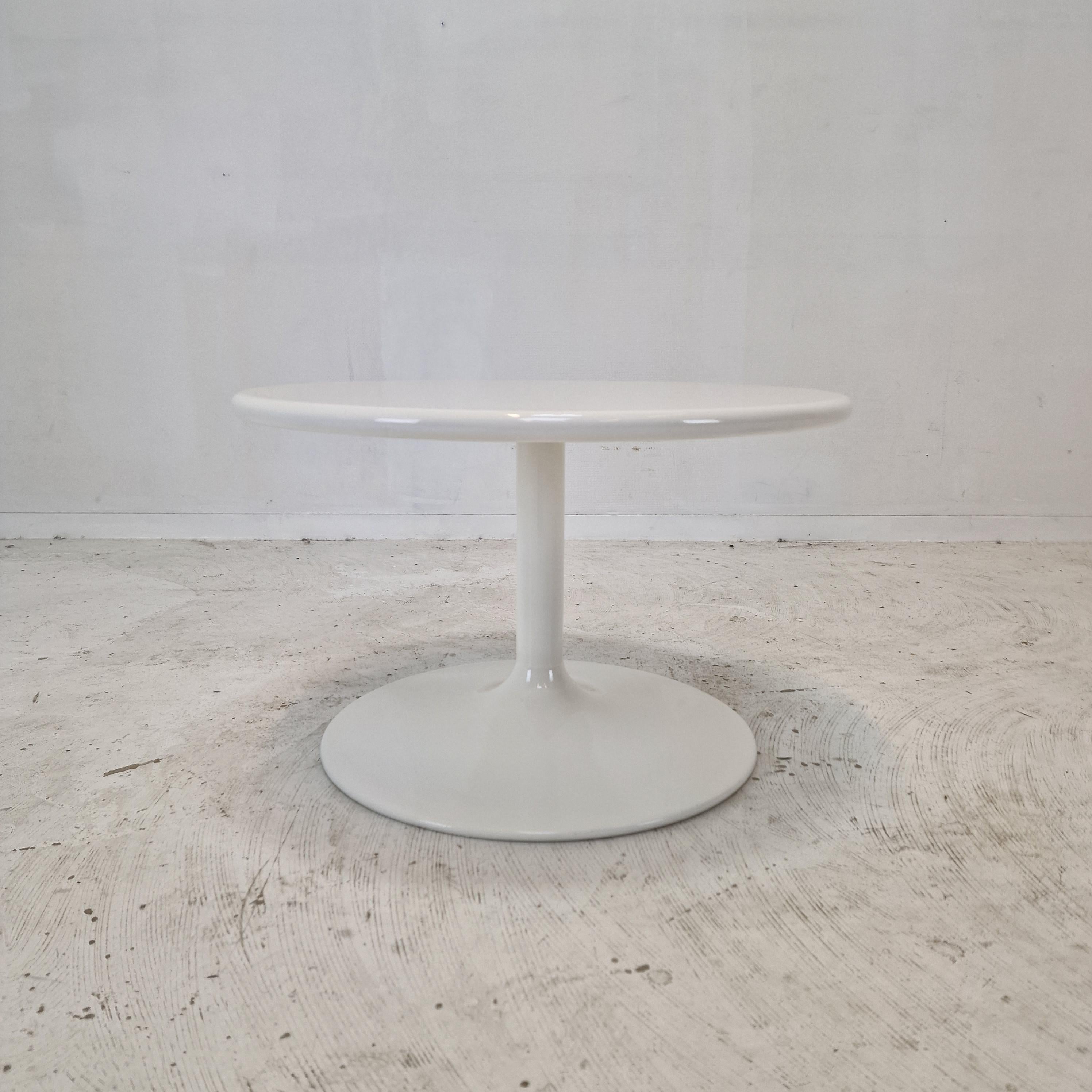 Dutch Coffee Table by Pierre Paulin for Artifort, 1970s For Sale