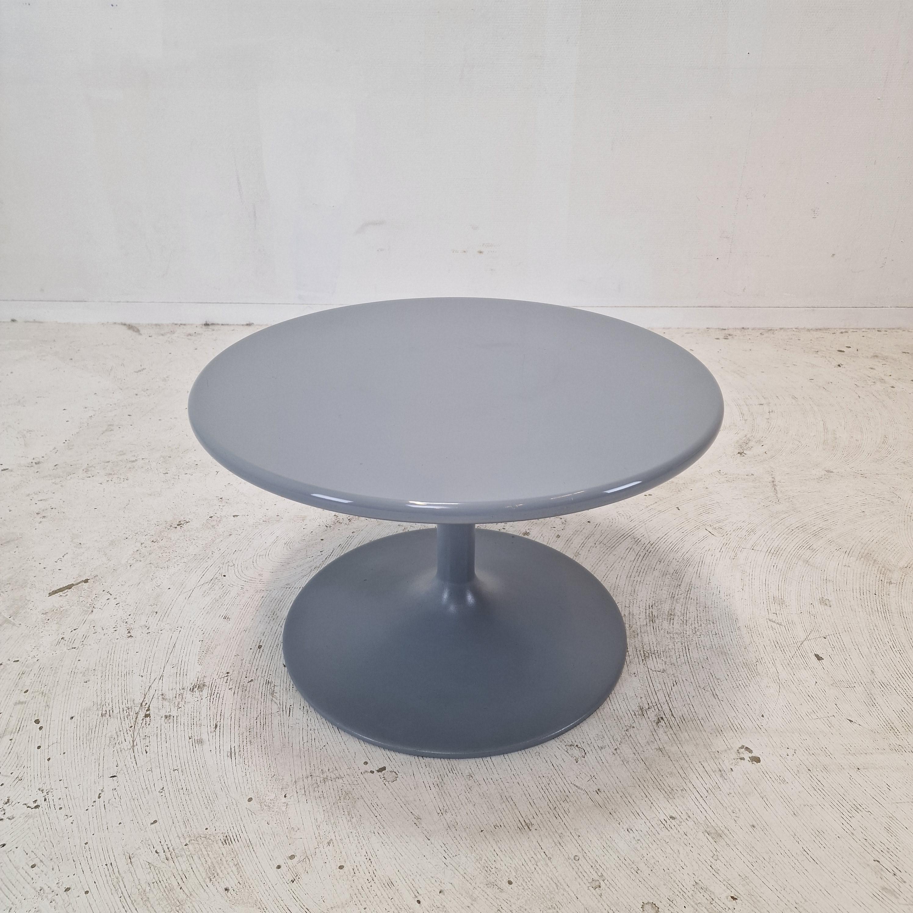 Coffee Table by Pierre Paulin for Artifort, 1970s In Good Condition For Sale In Oud Beijerland, NL