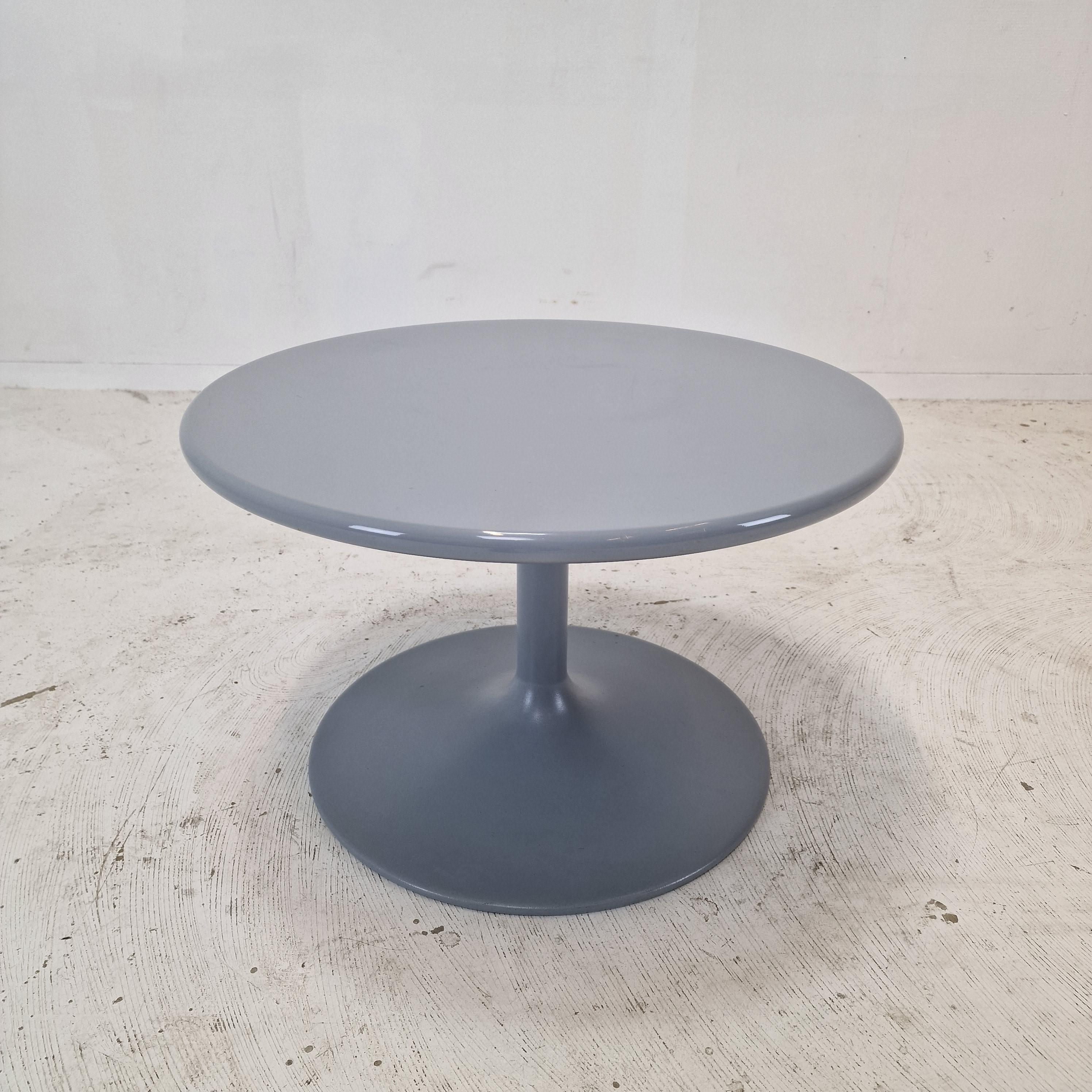 Metal Coffee Table by Pierre Paulin for Artifort, 1970s For Sale